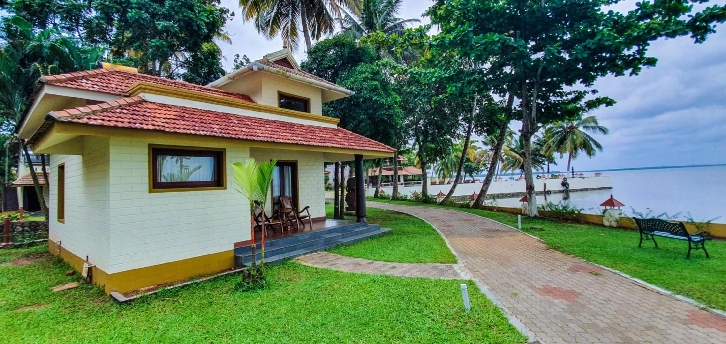 The World Backwaters, Alleppey