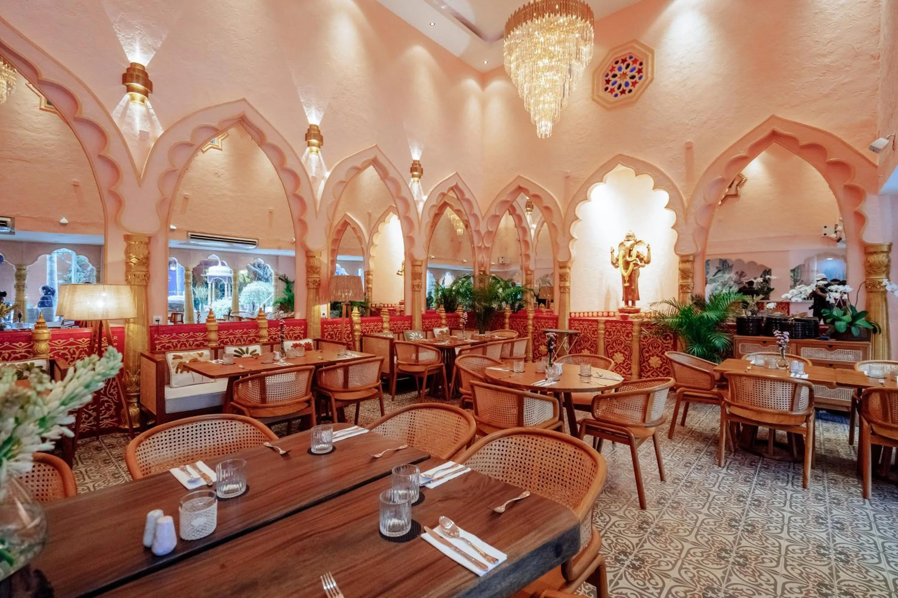 Restaurant/places to eat in Impiana Private Villas Seminyak