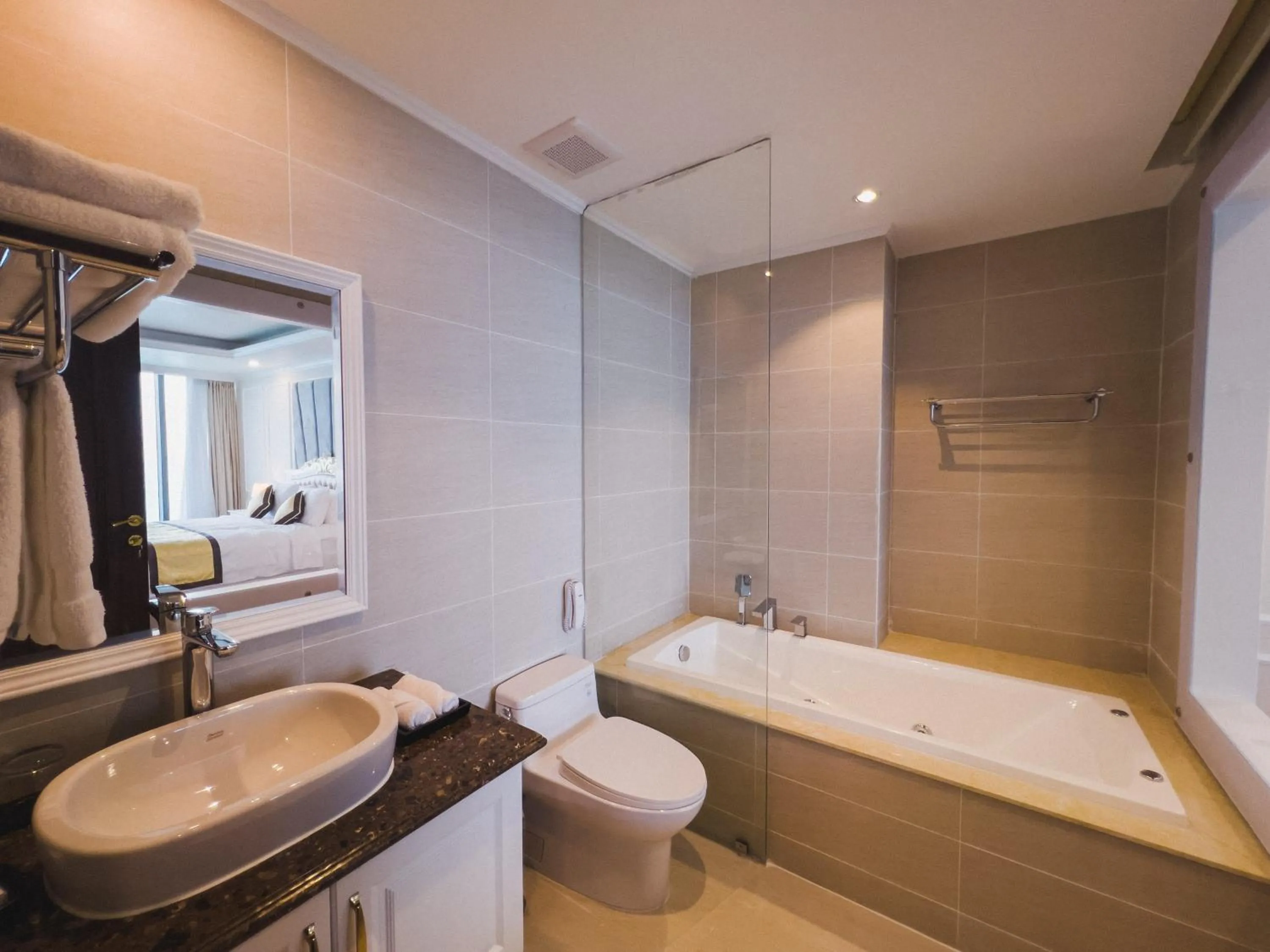 Bath in Nha Trang Horizon Hotel
