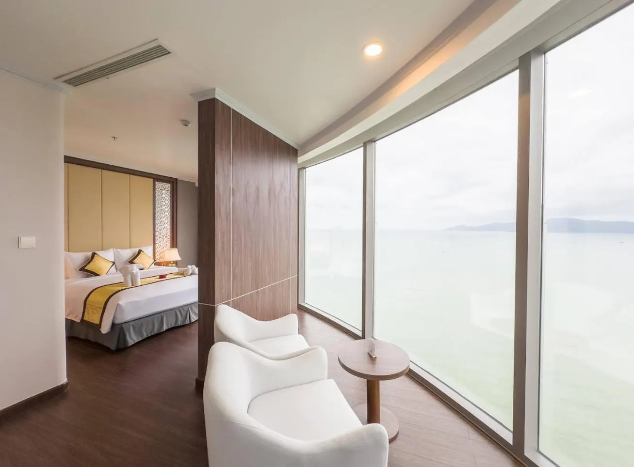 Bed in Nha Trang Horizon Hotel