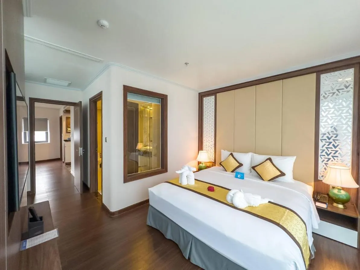 Bedroom, Bed in Nha Trang Horizon Hotel
