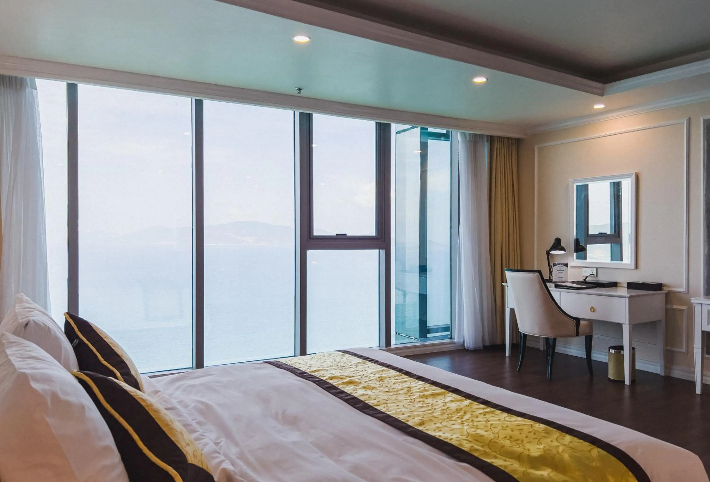 Bed in Nha Trang Horizon Hotel