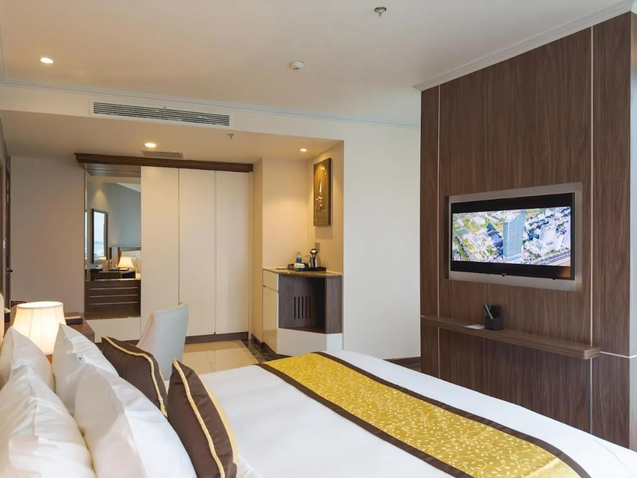 Bed in Nha Trang Horizon Hotel