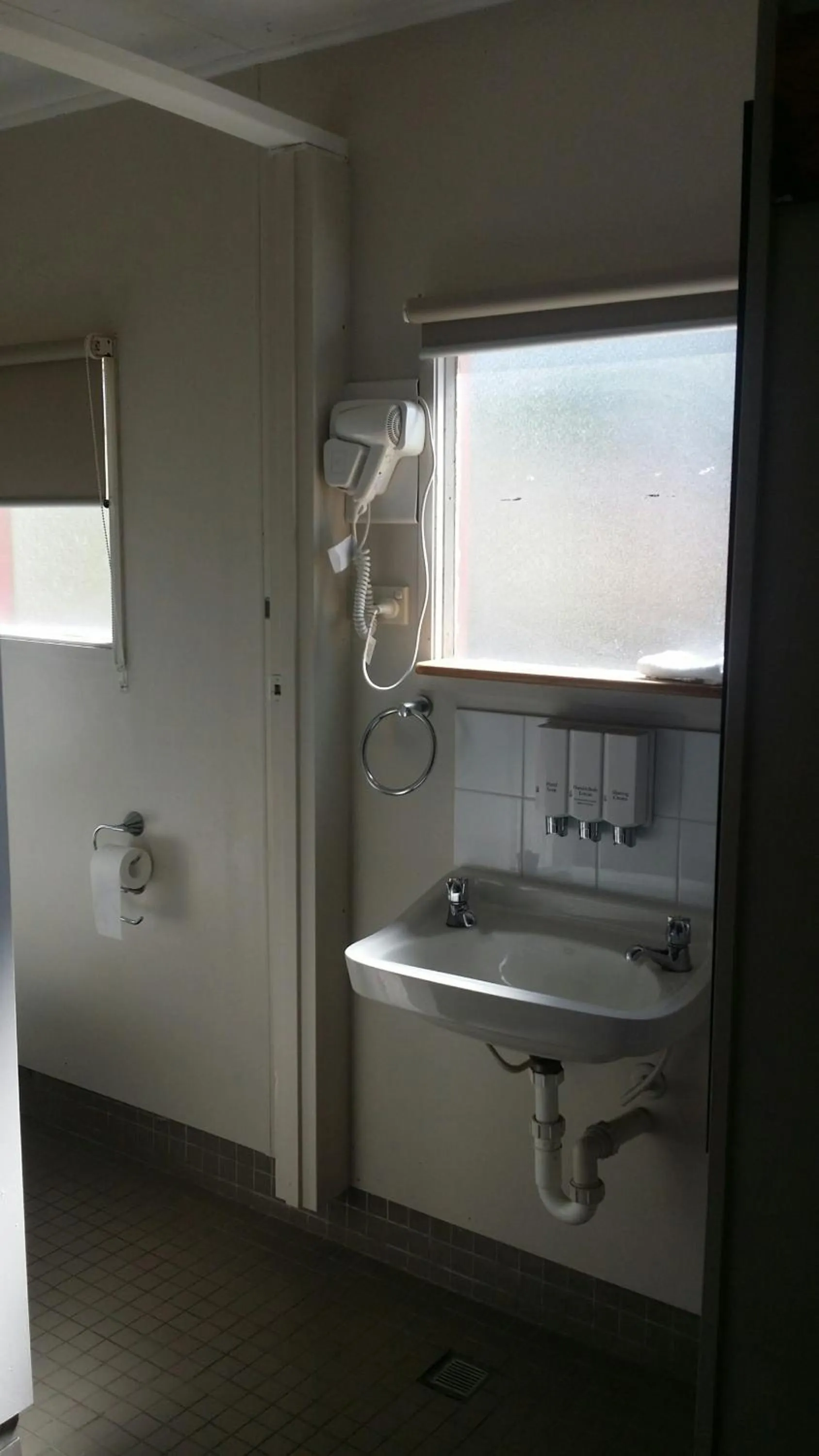 Bathroom in Waterfront Lodge Motel