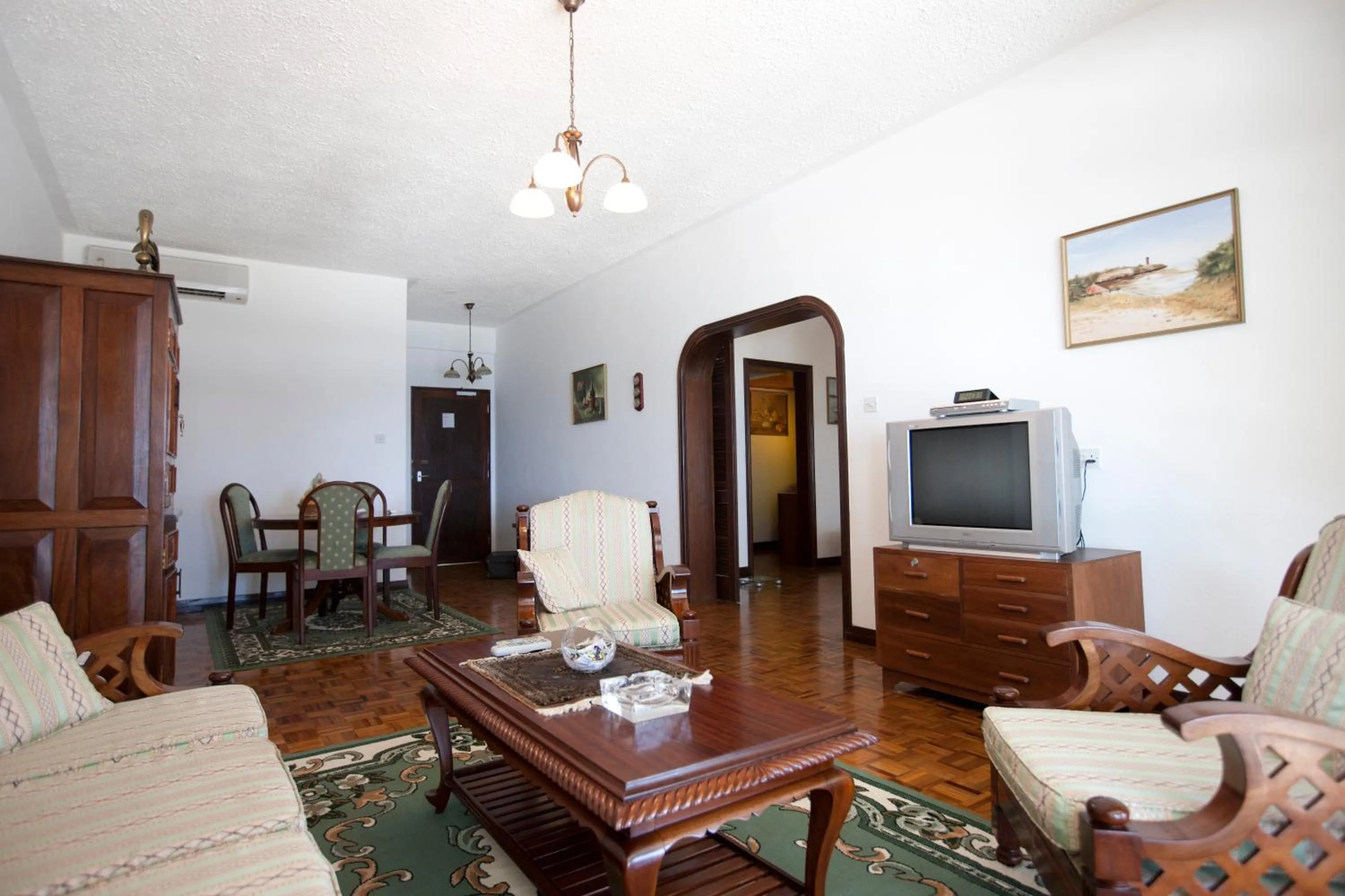 Seating area in Travellers Beach Hotel & SPA
