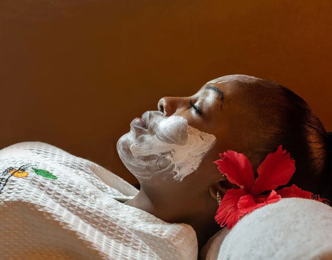 Spa and wellness centre/facilities in Travellers Beach Hotel & SPA