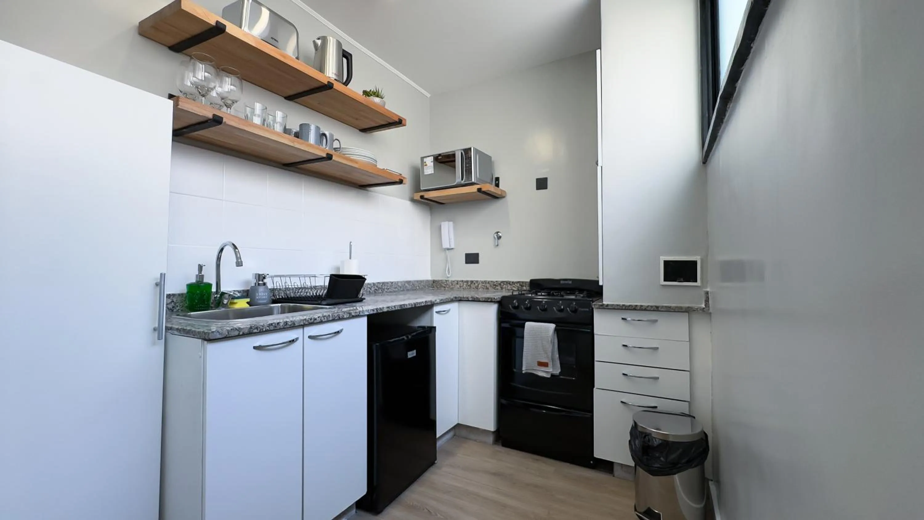 microwave in Soho Rentals