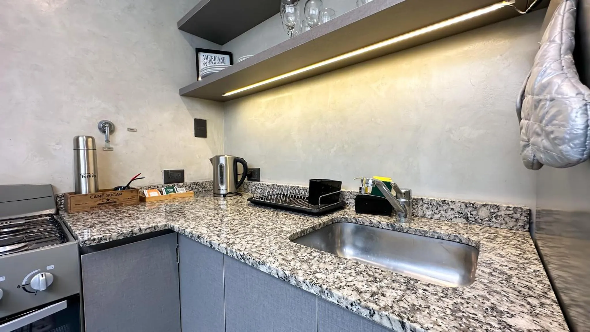 Coffee/tea facilities in Soho Rentals