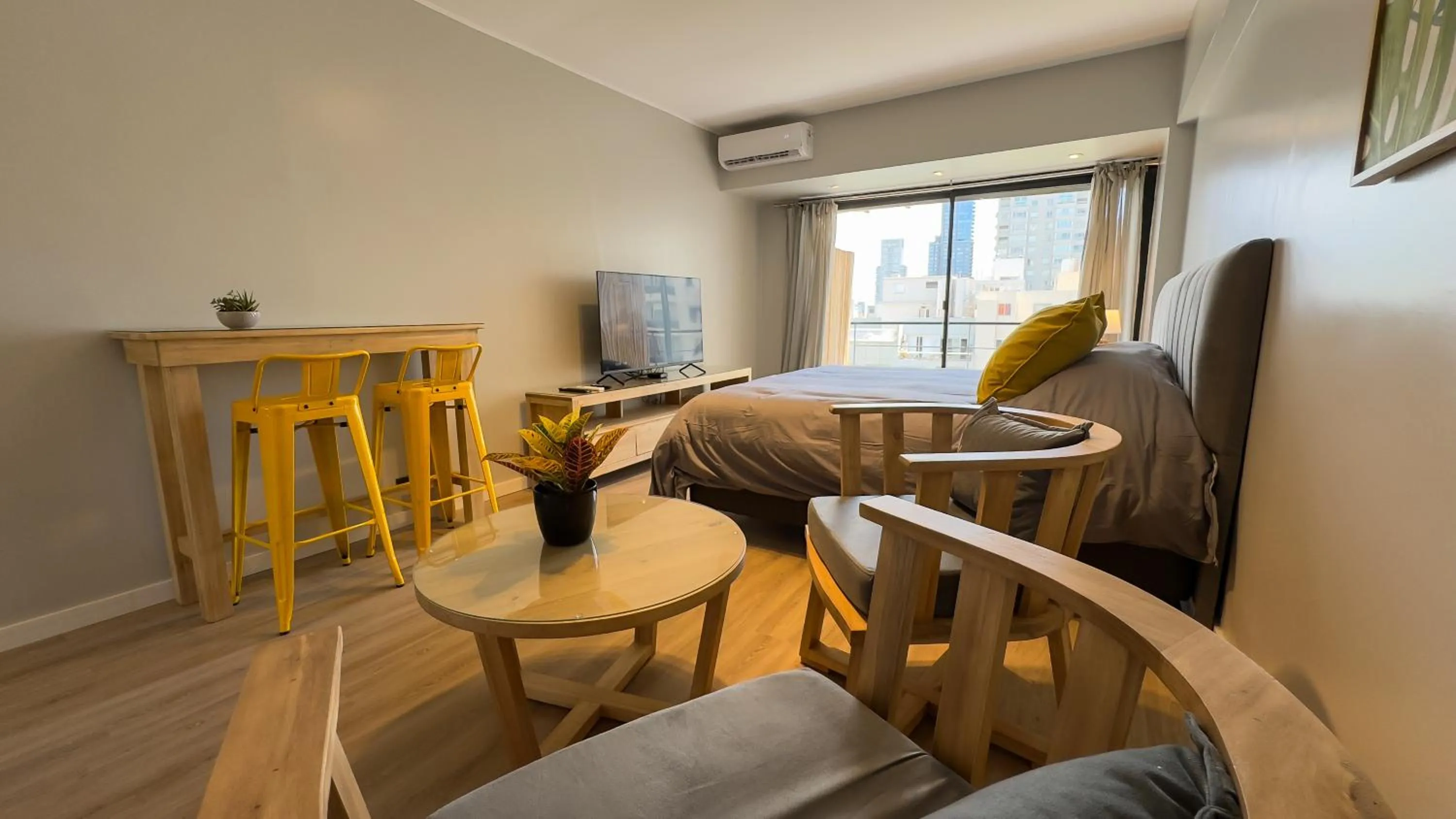 TV and multimedia in Soho Rentals