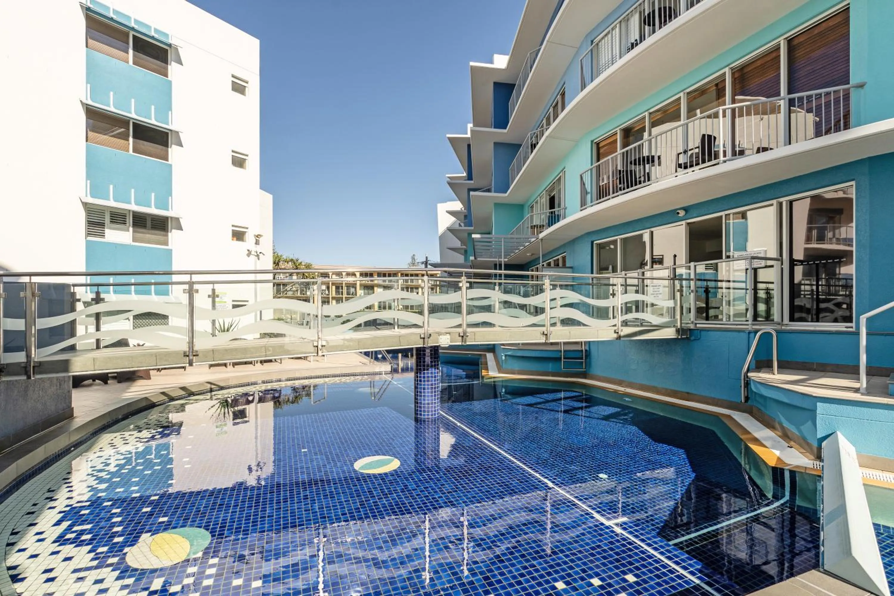 Swimming pool in Rolling Surf Resort