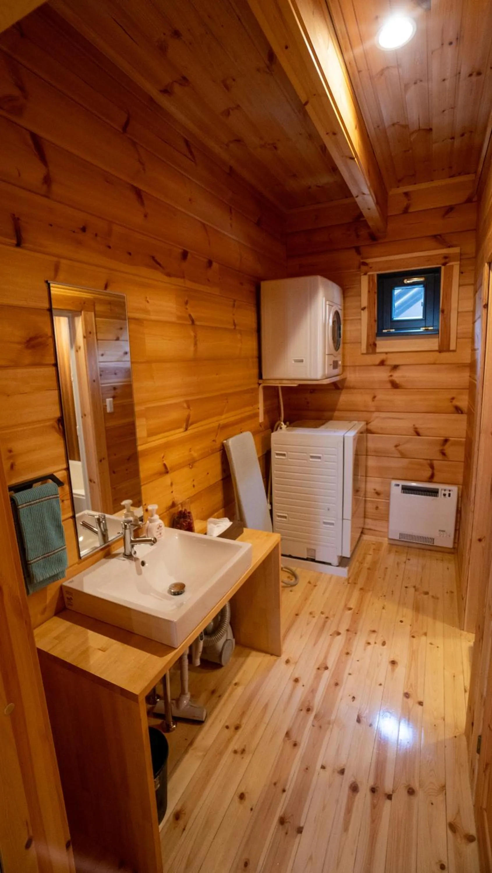 hair dryier in Wadano Gateway Suites & Apartments