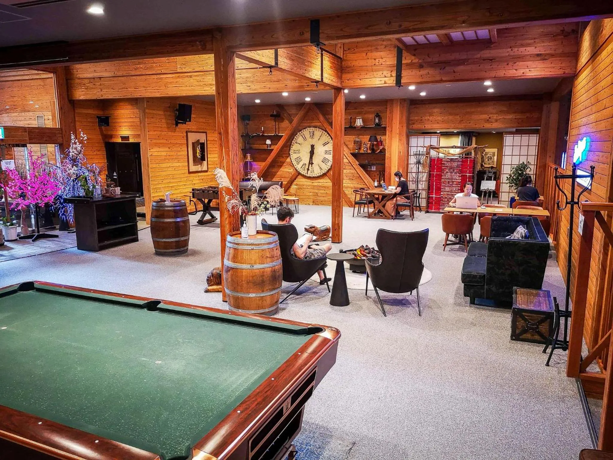 Communal lounge/ TV room in Wadano Gateway Suites & Apartments