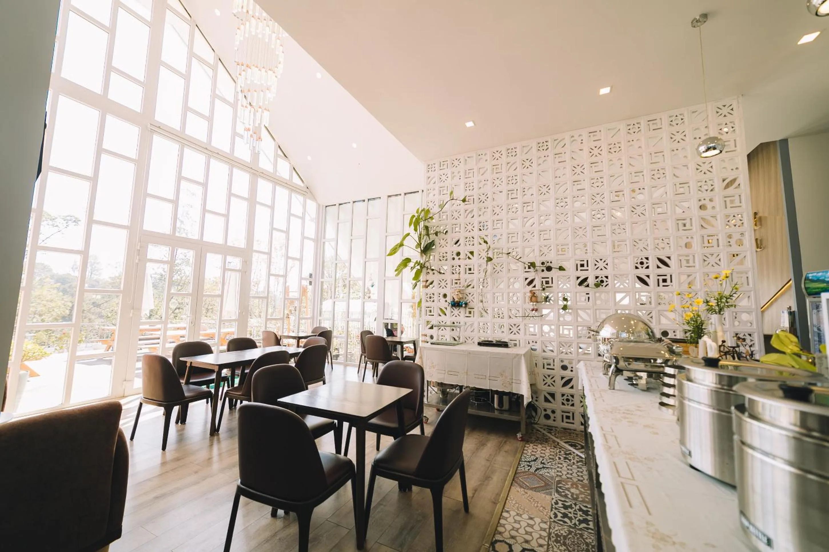 Restaurant/places to eat in NATURE LAND 2 - Song Anh Hotel Dalat