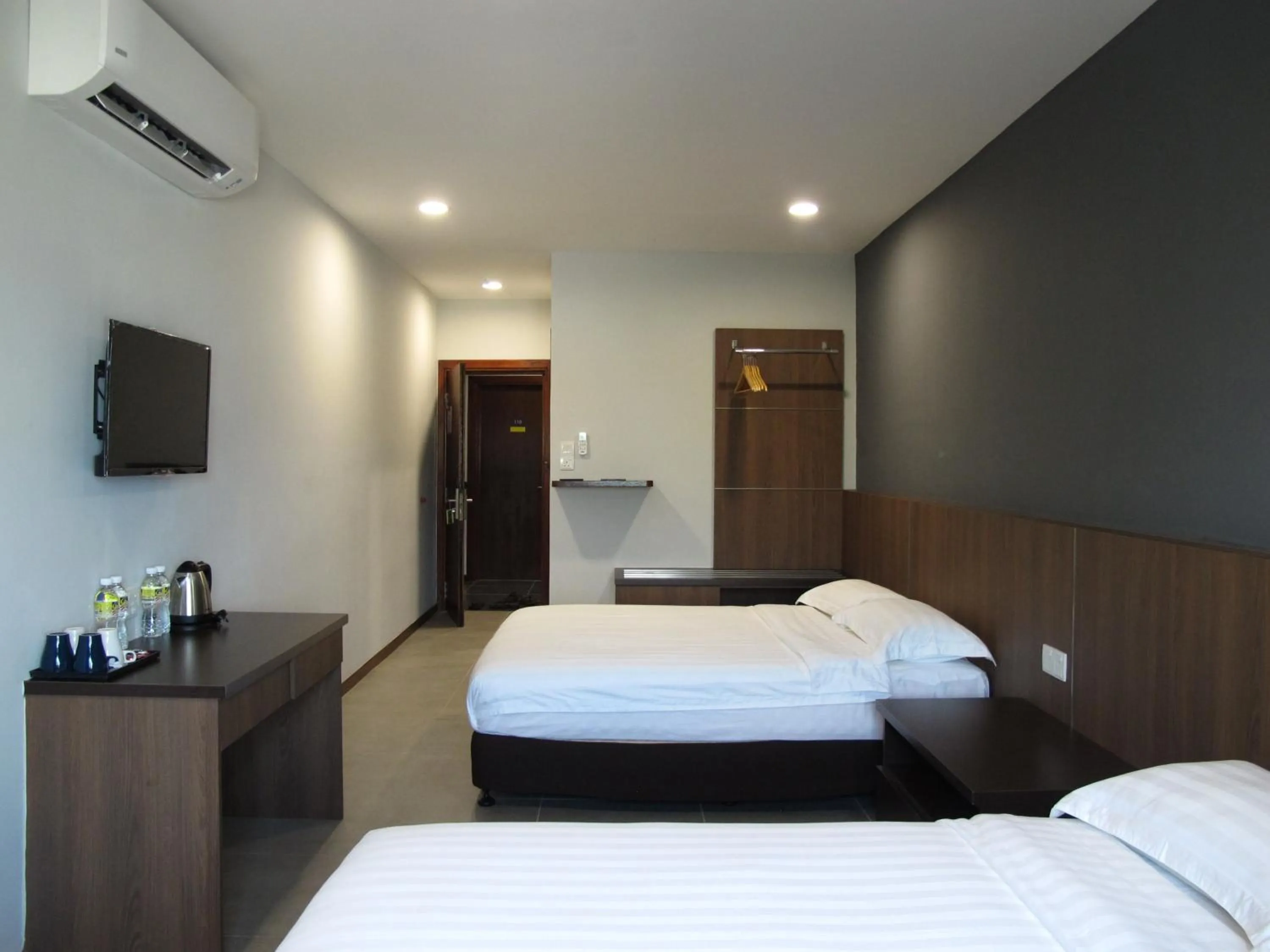 Bed in HOTEL SUKARAMAI