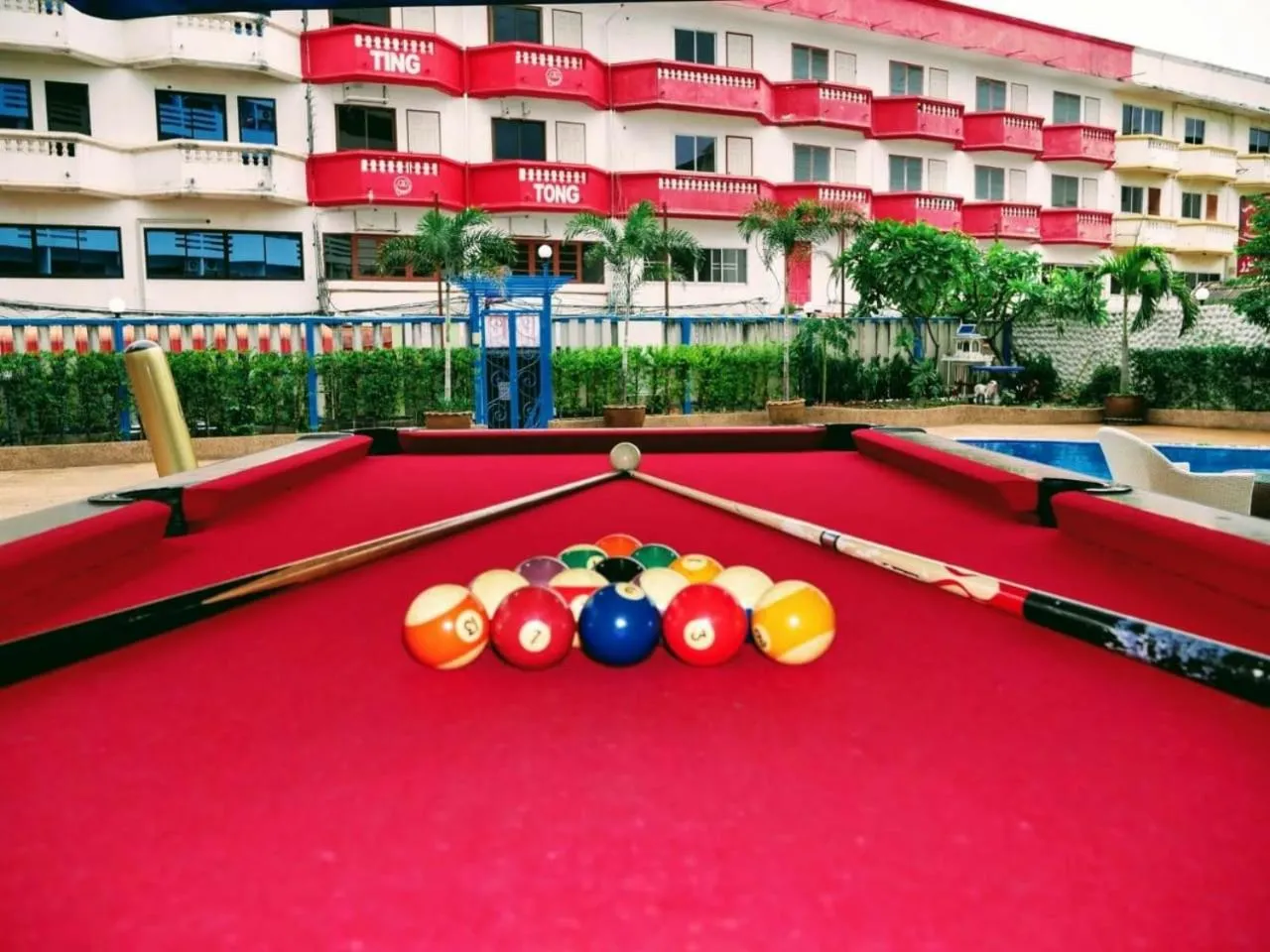 Billiard in Marine paradise Encore