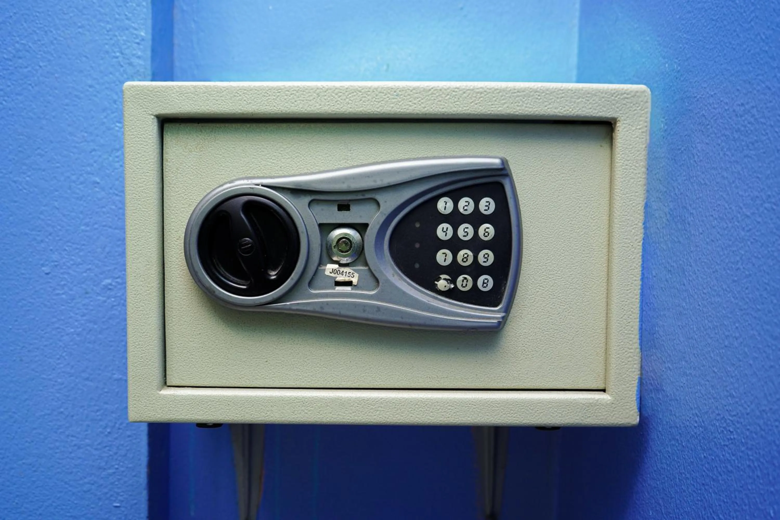 safe in Marine paradise Encore