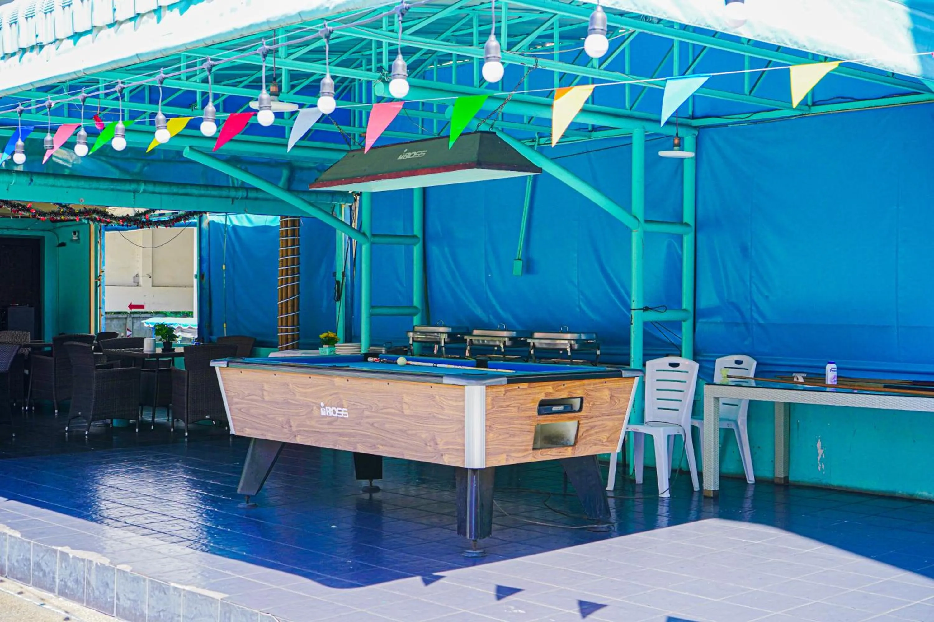 Restaurant/places to eat in Marine paradise Encore