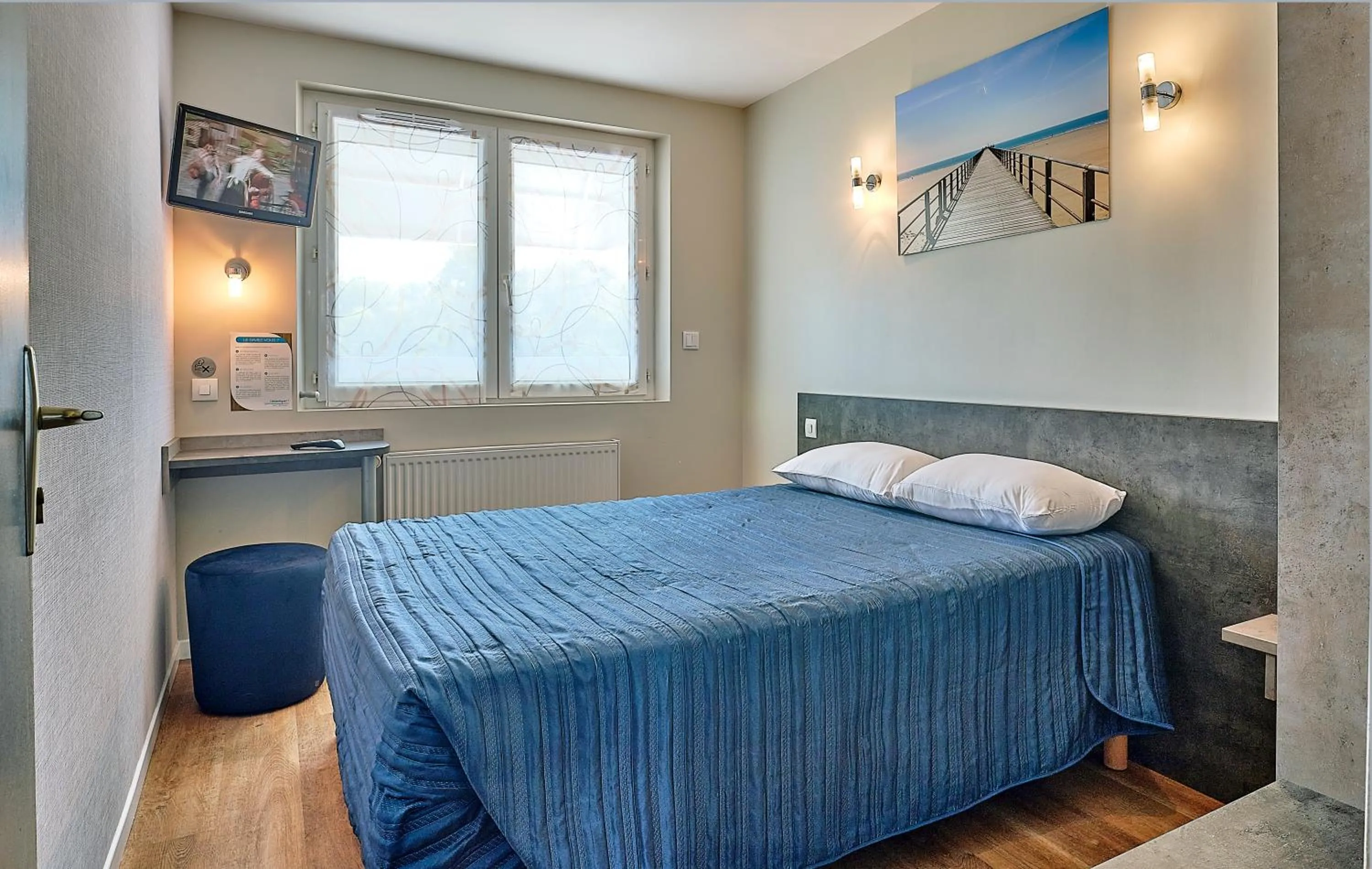 Bed in Hotel Restaurant L'Atlantique