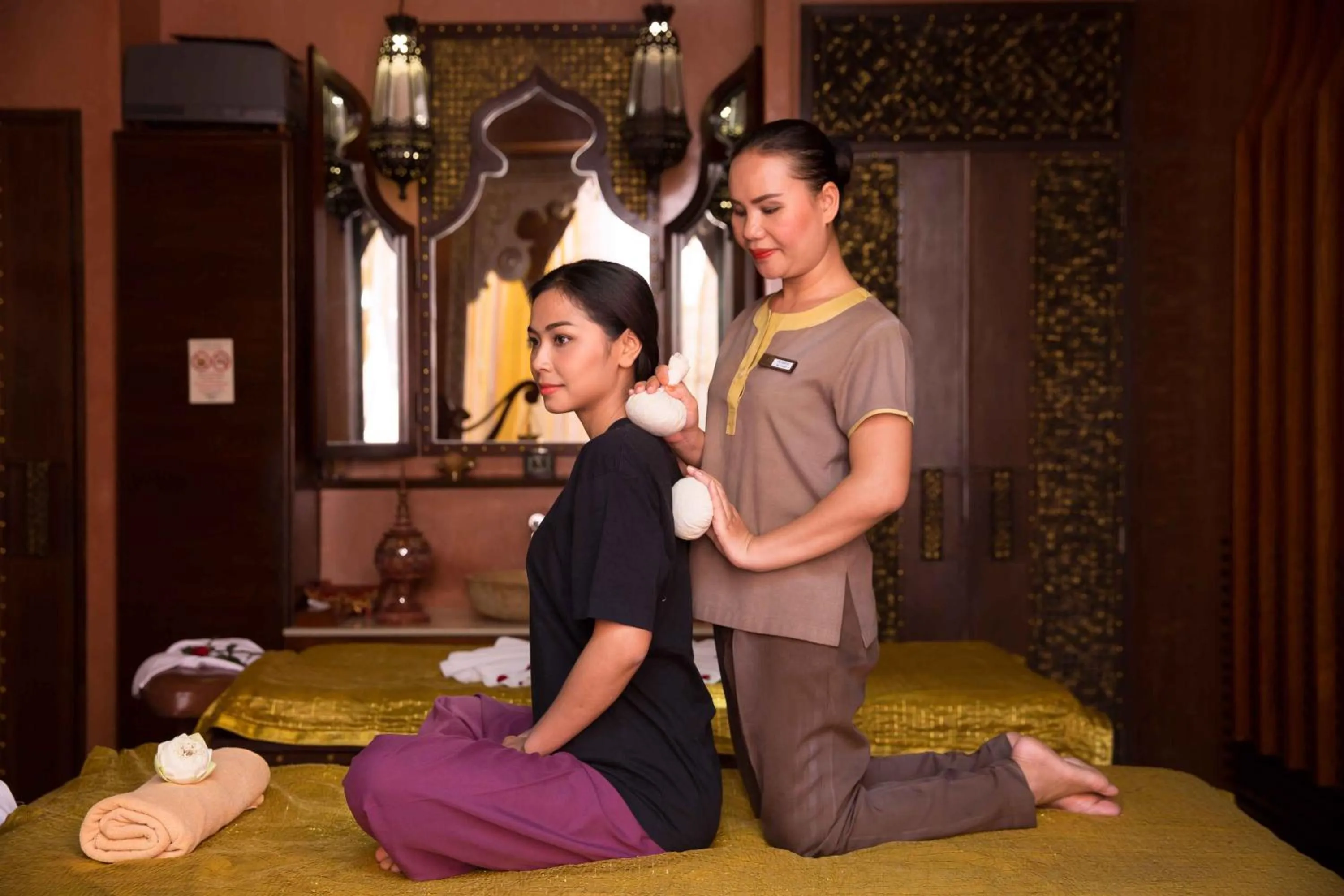 Massage in Sawasdee Village