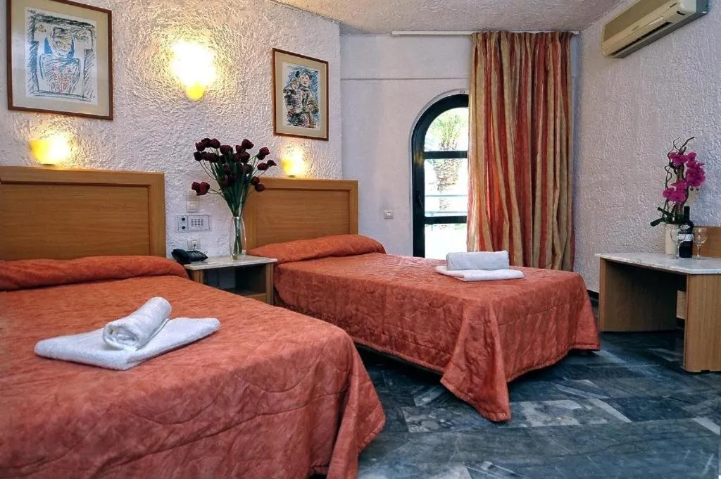 Bed in Karteros Hotel