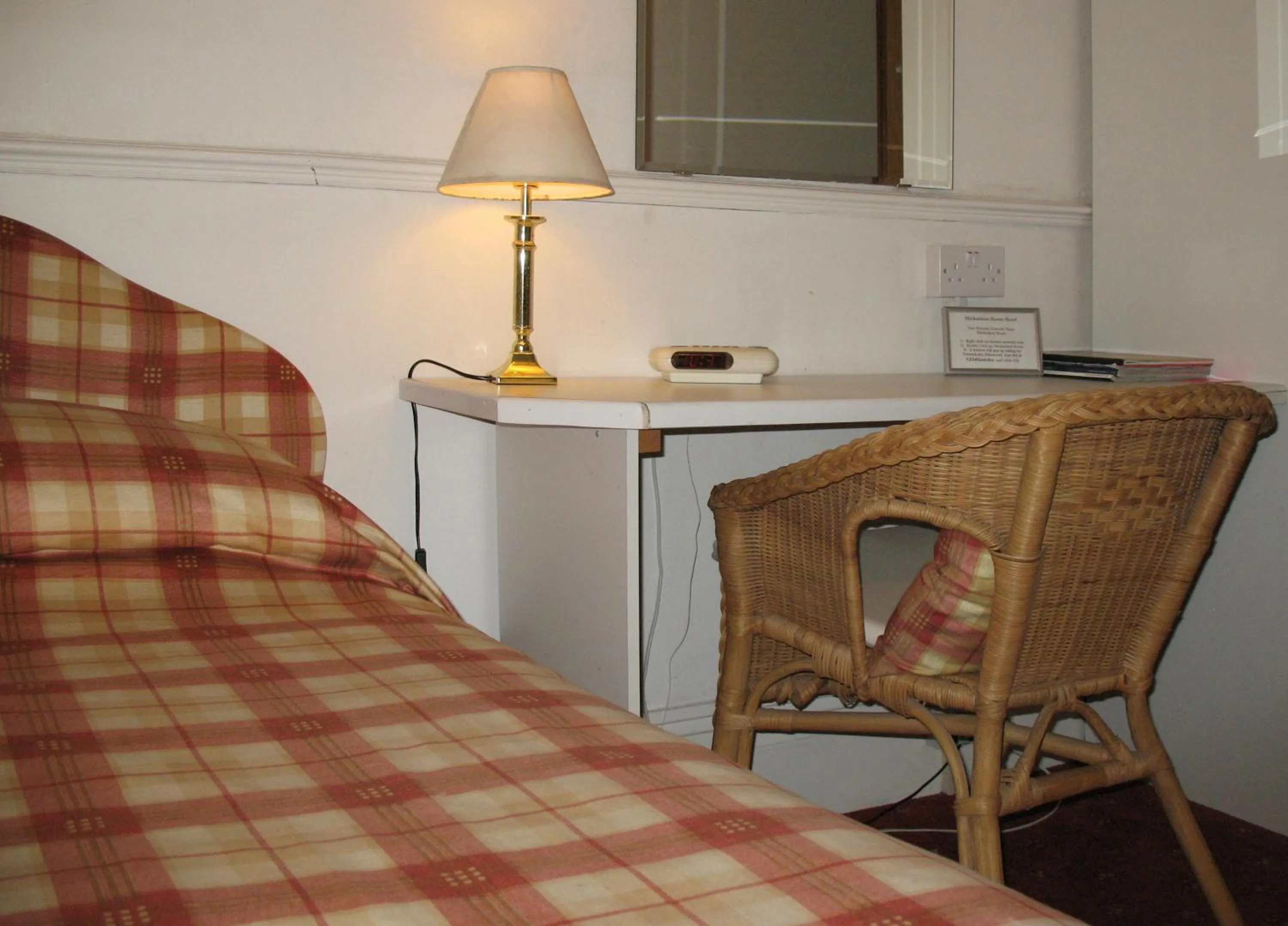 Bed in Michaelson House Hotel