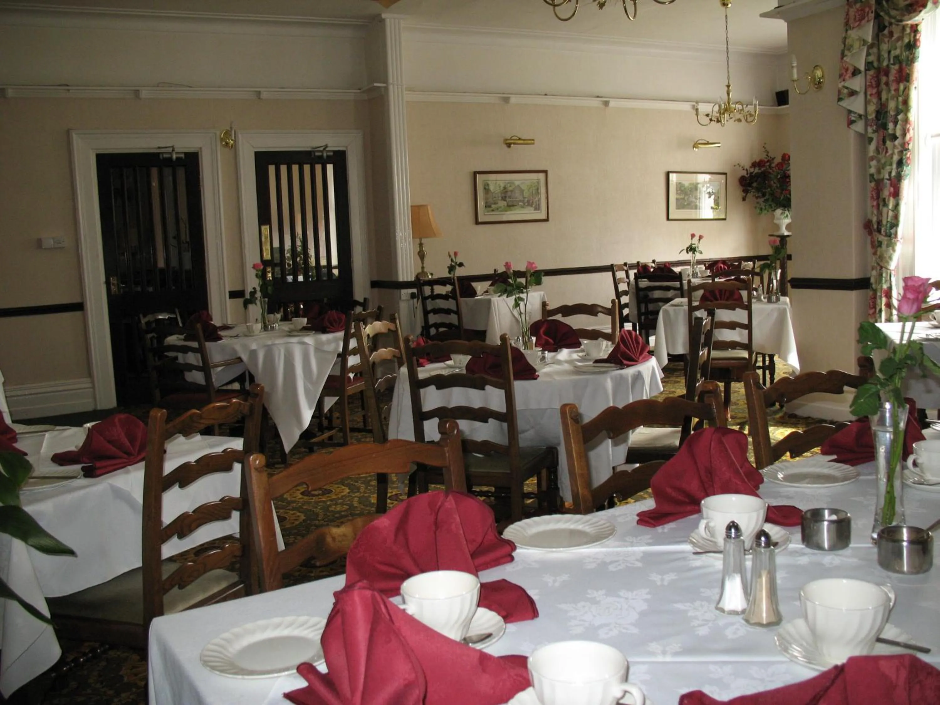 Restaurant/places to eat in Michaelson House Hotel