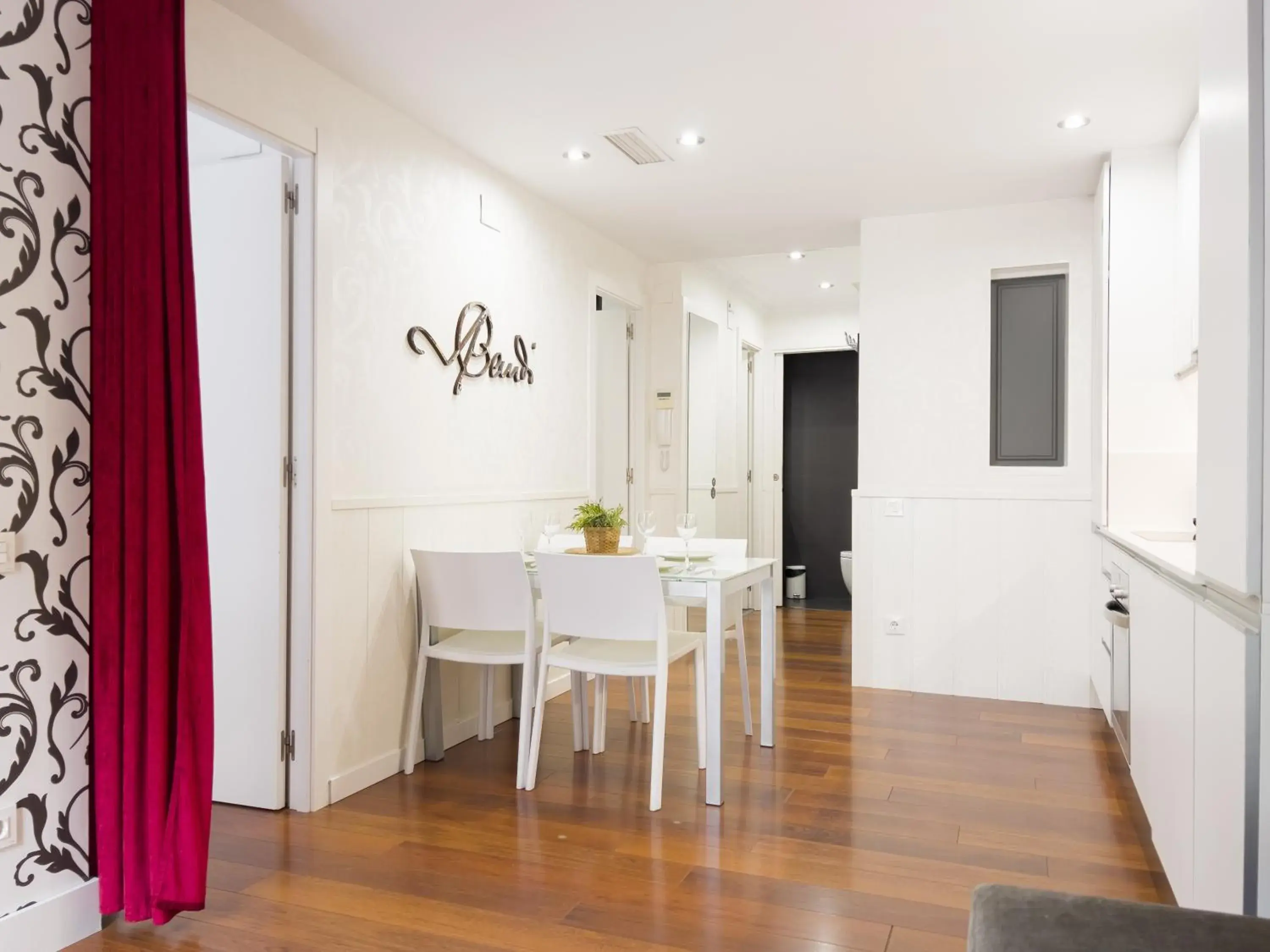 Superior Apartment in Enjoybcn Gaudi Apartments Superior Apartment in Enjoybcn Gaudi Apartments