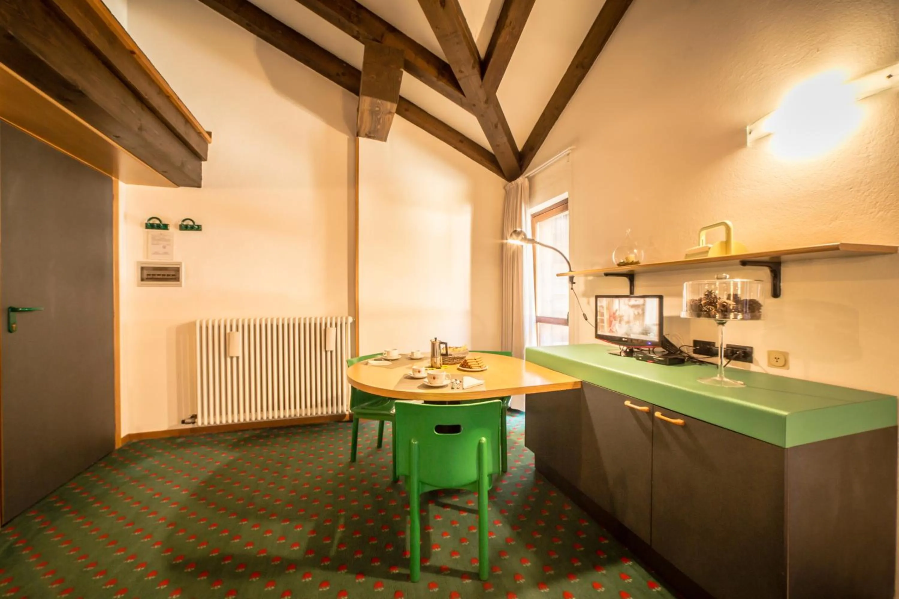 Dining area in Residence Apfel