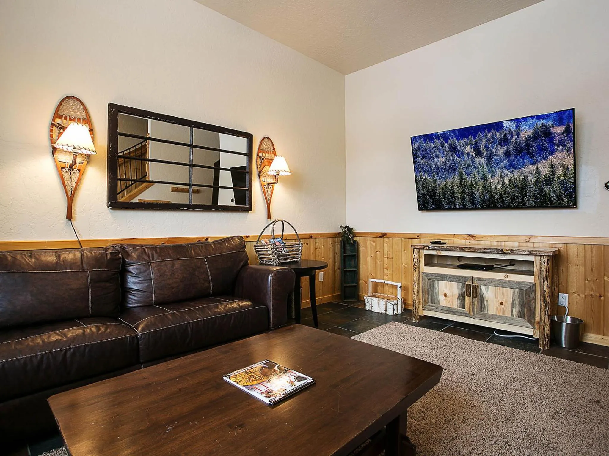 Spacious Sandpoint Chalet with Hot Tub Views