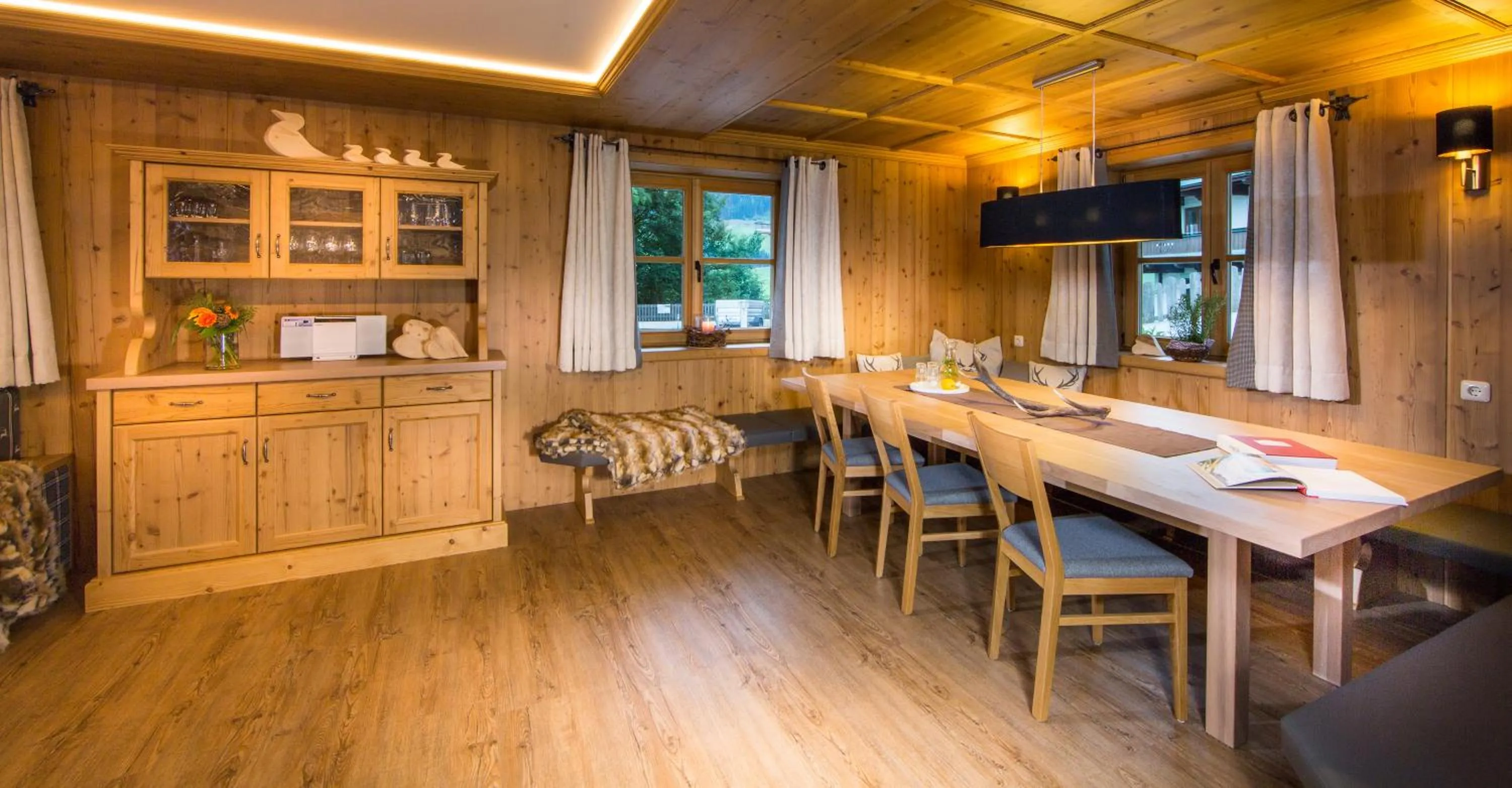 Dining area in Bachgut - Das Resort am Berg