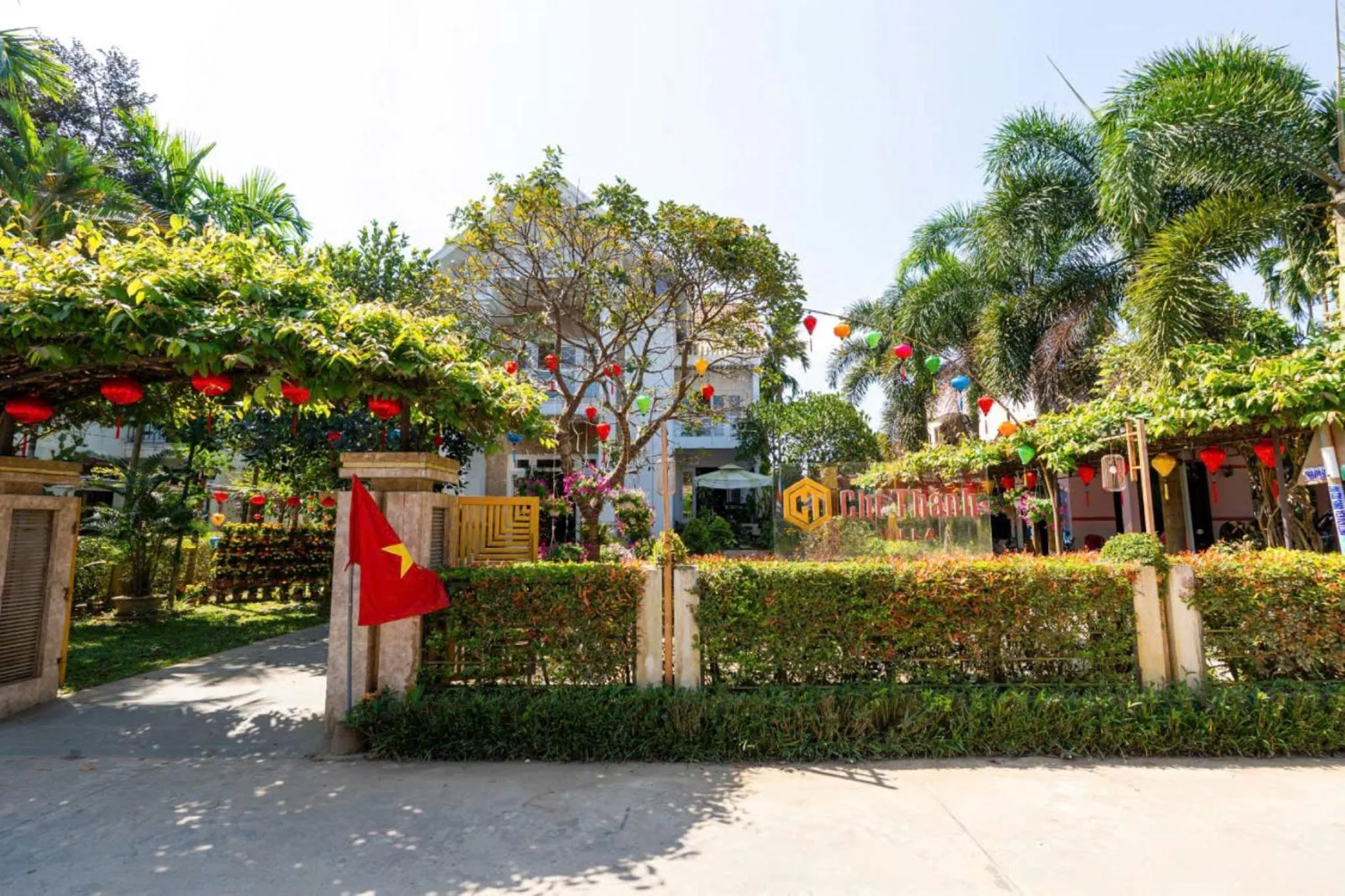 Garden view in Chi Thanh Villa