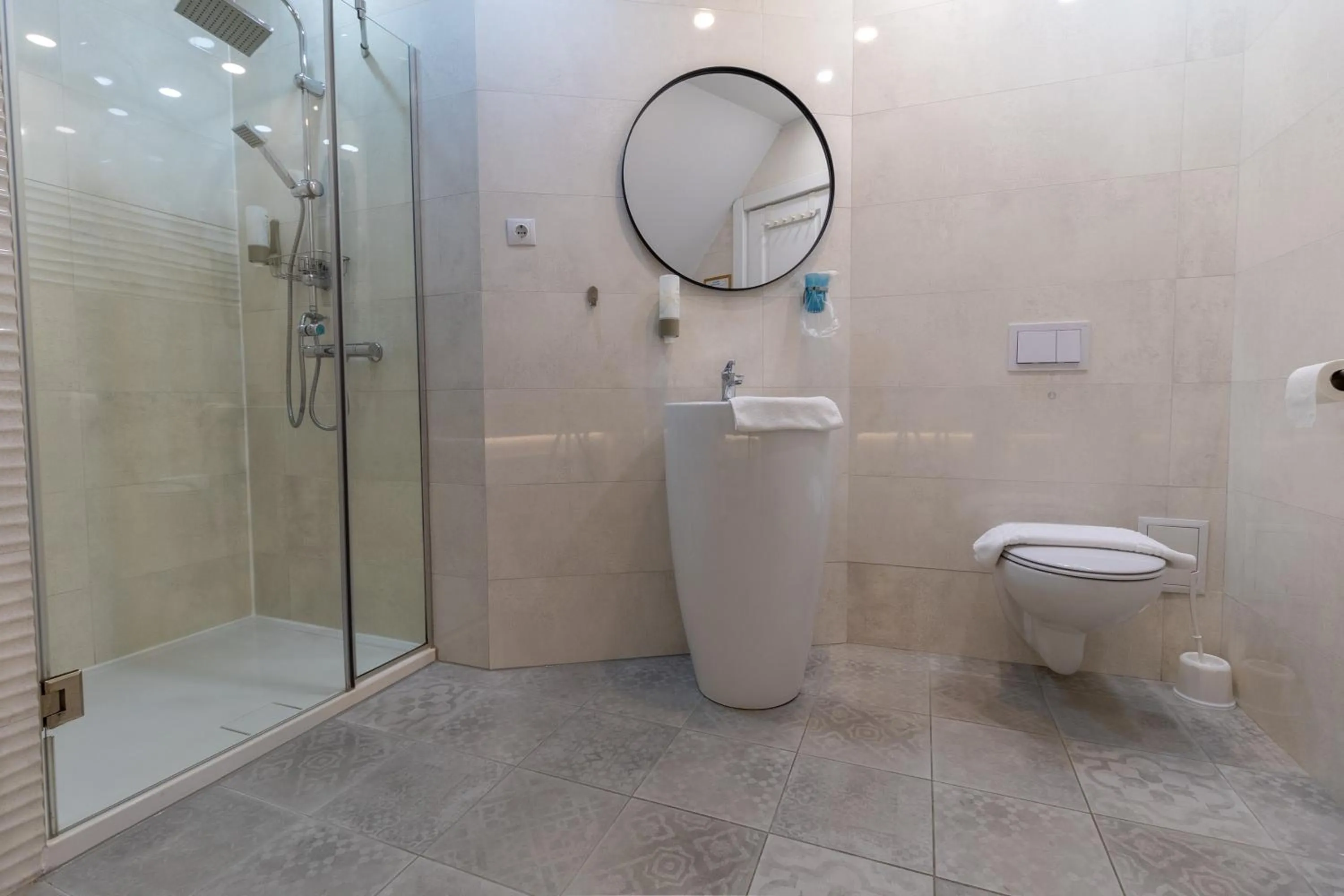 Bathroom in Lumiere House Sibiu