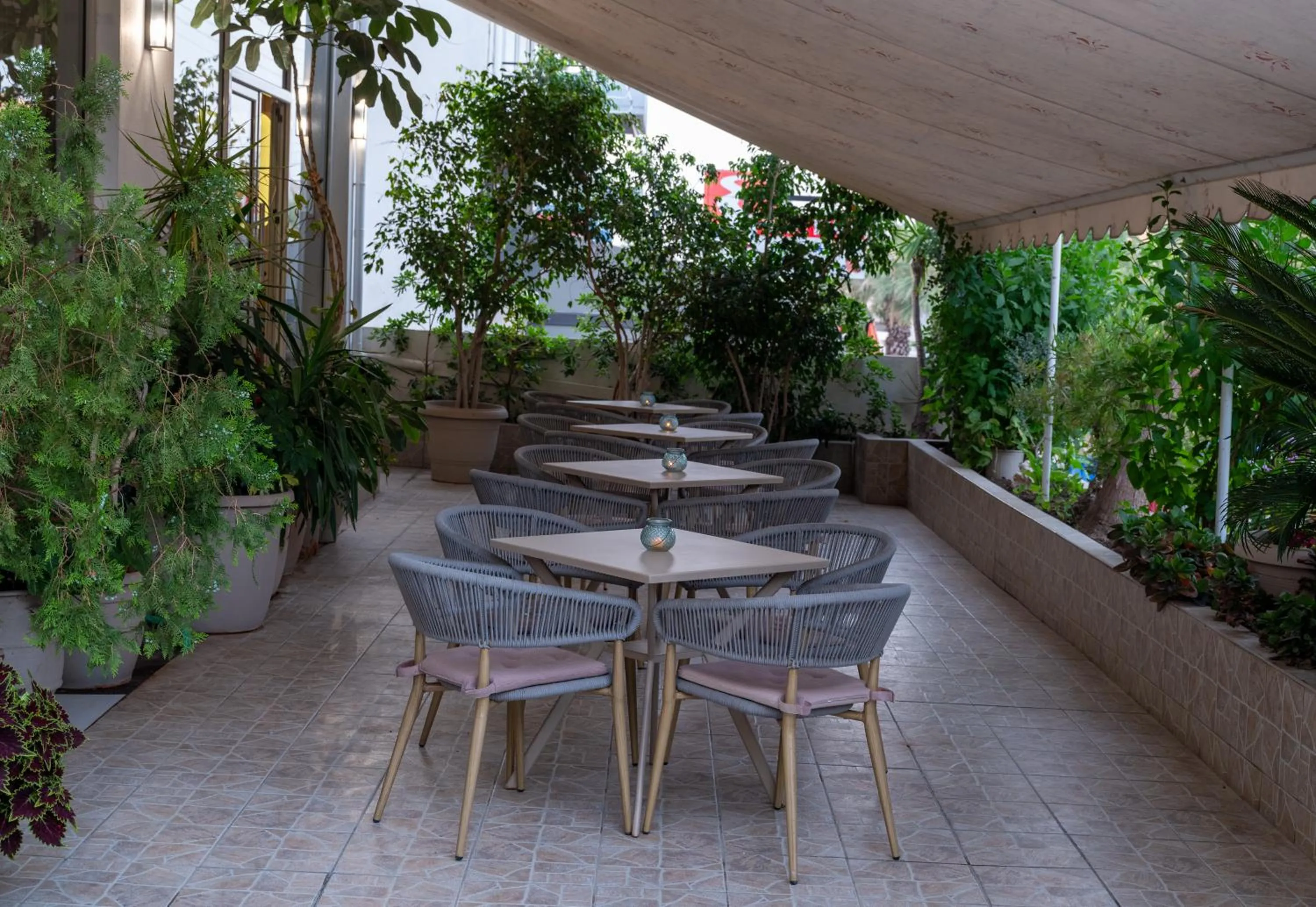 Property building in Athinaiko Hotel