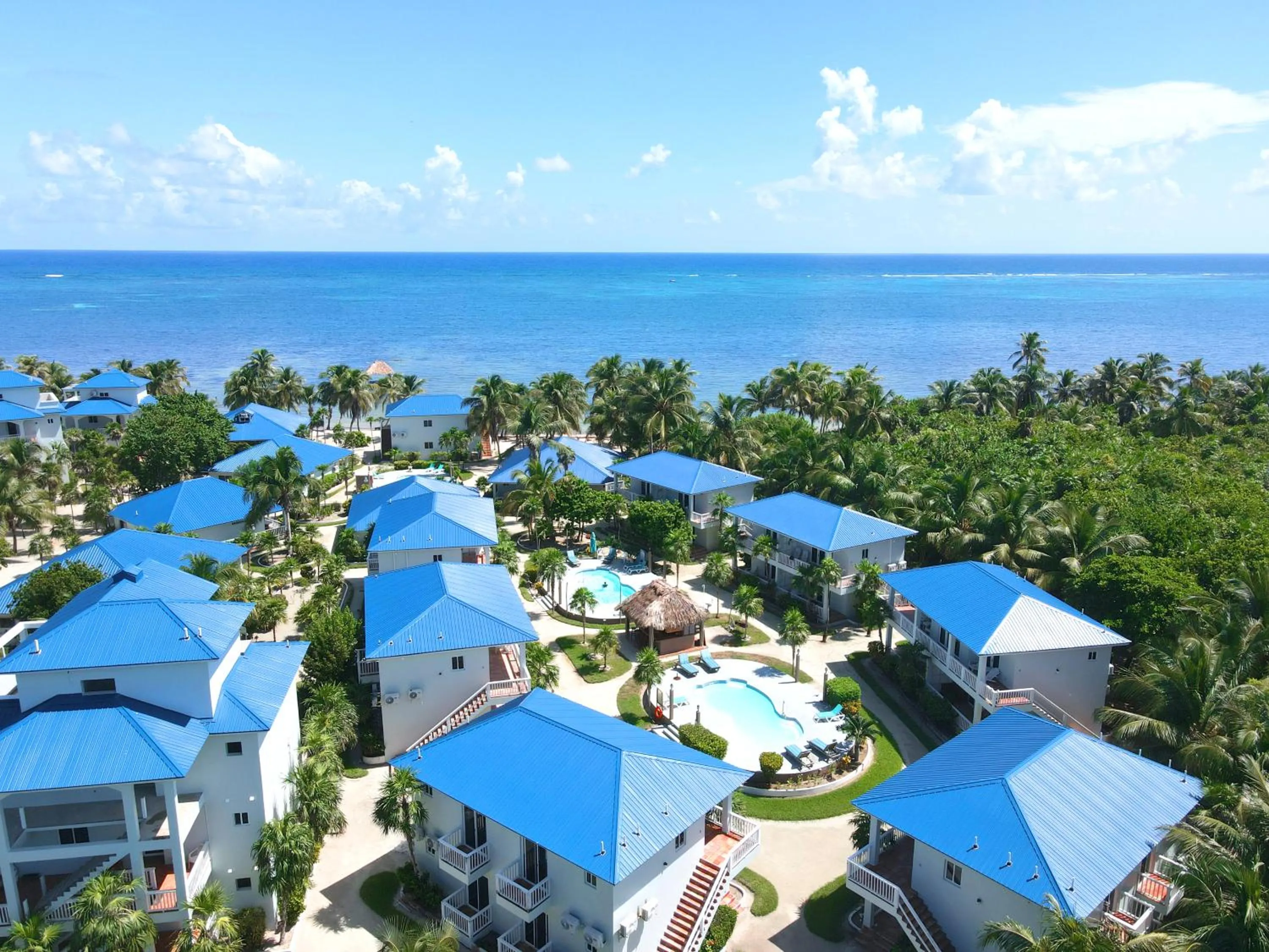 Pool view in Sapphire Beach Resort