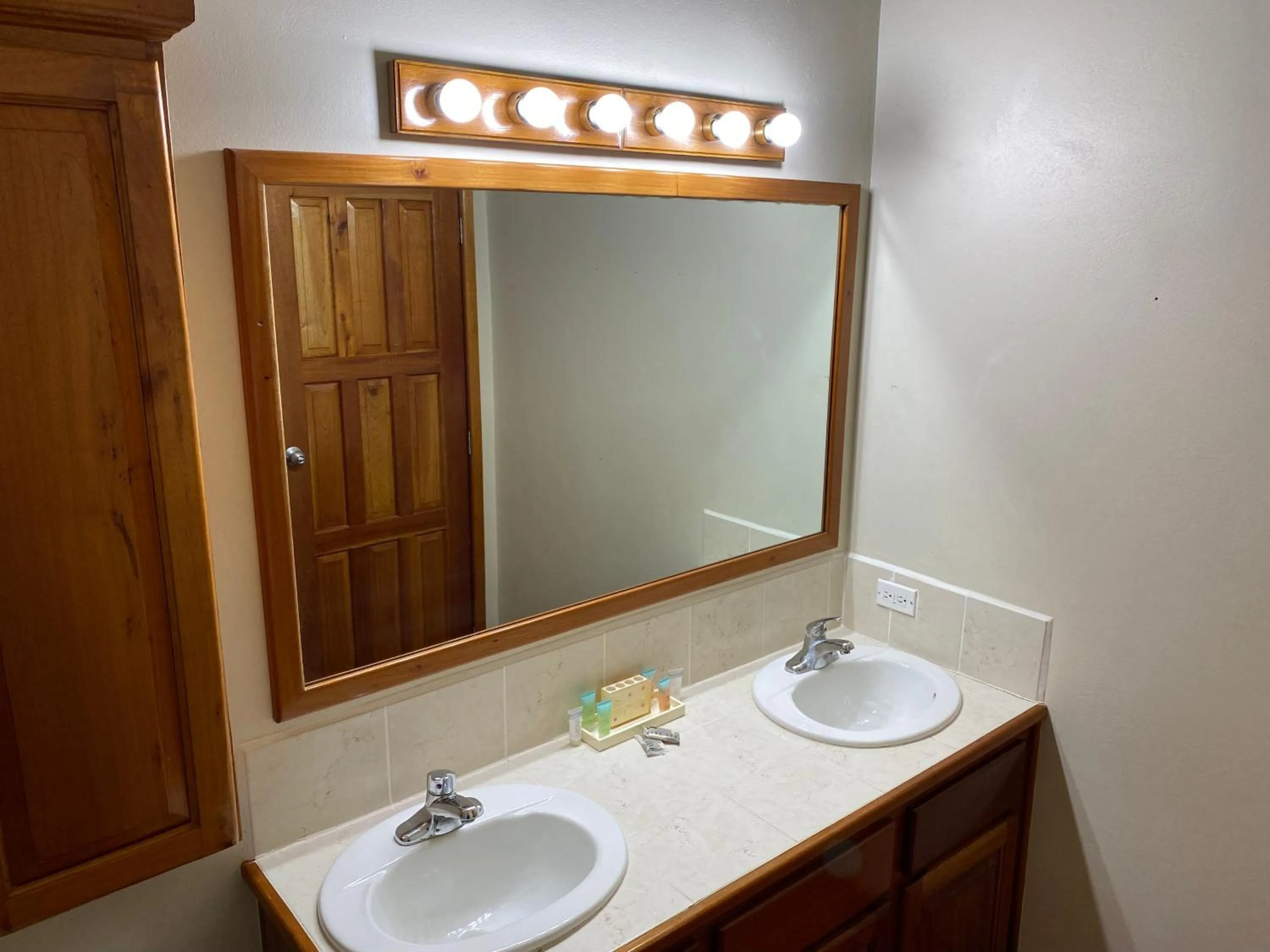 Bathroom in Sapphire Beach Resort