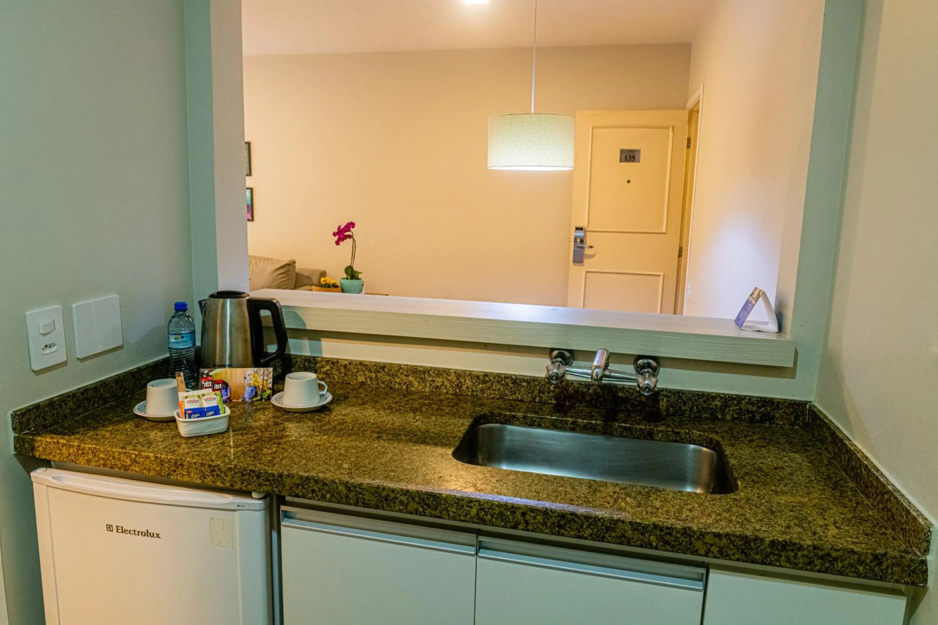 kitchen in Travel Inn Flats Jardins