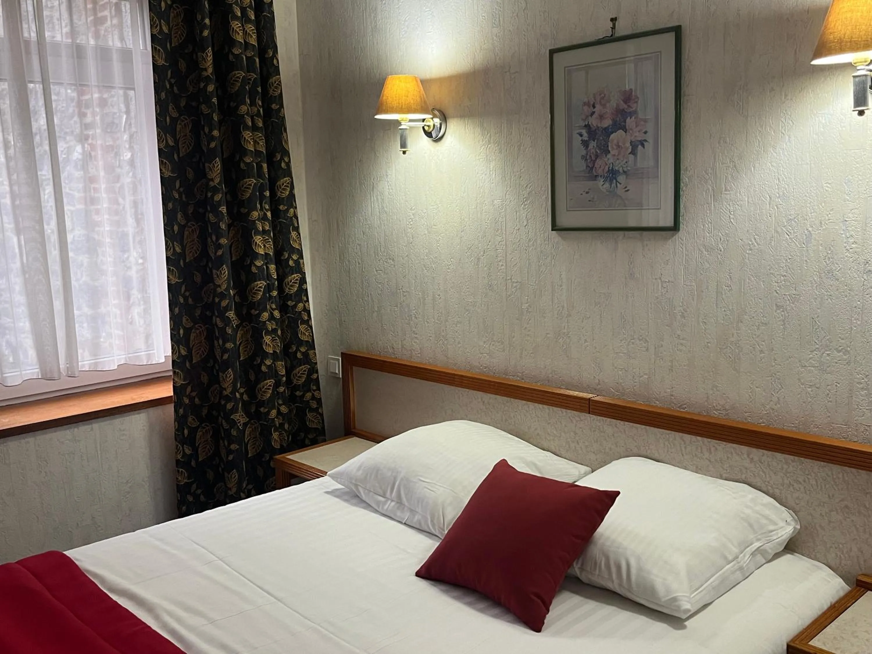 Bed in Hotel Val Saint Hilaire