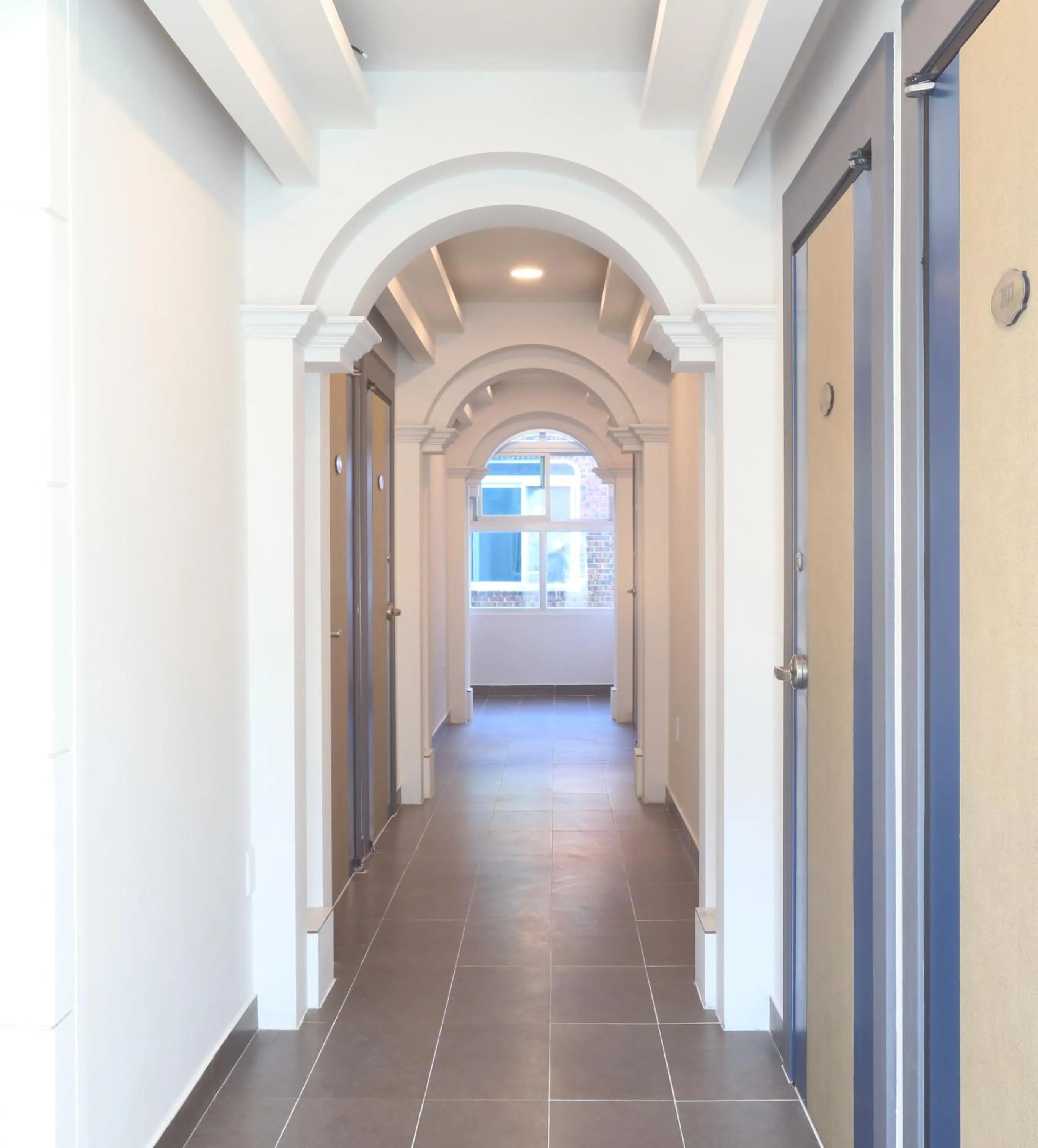 Area and facilities in Maison Mini Hotel