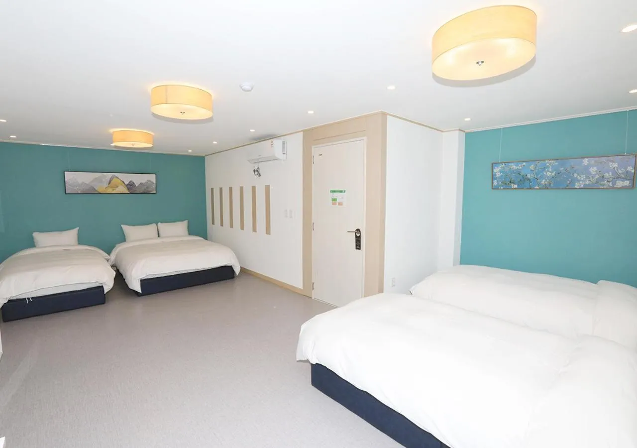 Photo of the whole room, Bed in Maison Mini Hotel