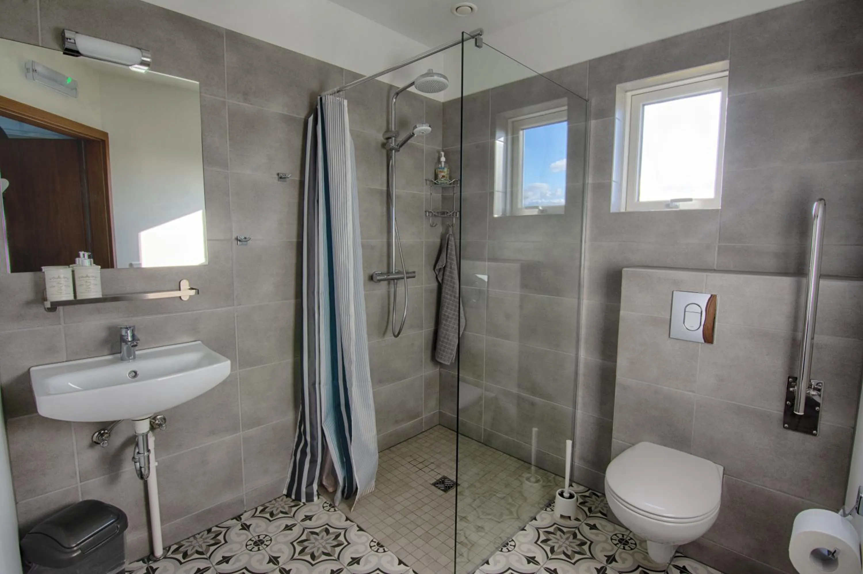 Bathroom in Loa's Nest