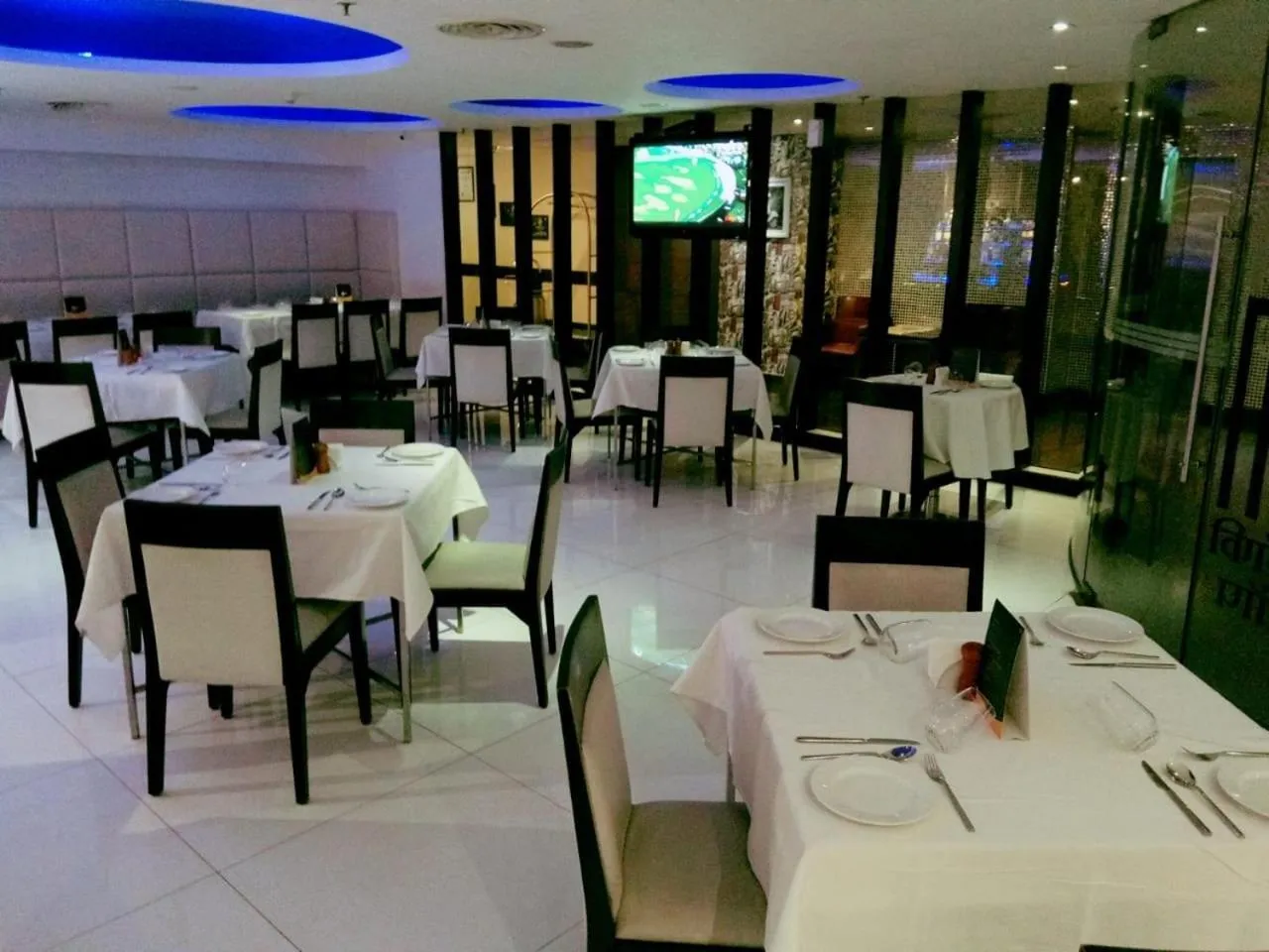 Restaurant/places to eat in The Beatle