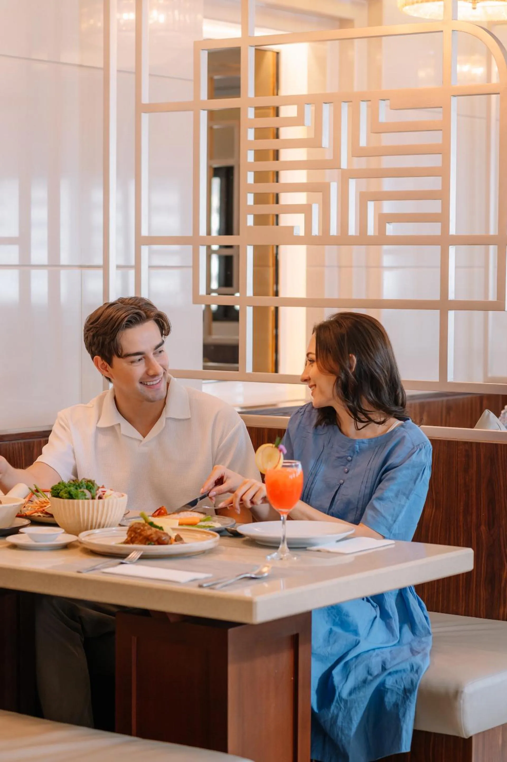 Restaurant/places to eat in Centre Point Plus Hotel Silom - Newly Renovated