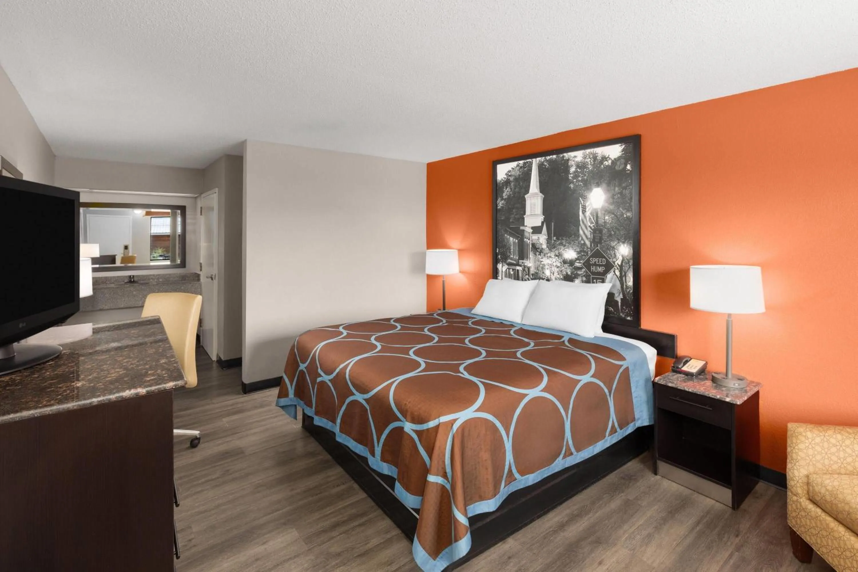 Photo of the whole room, Bed in Super 8 by Wyndham Bulls Gap Greeneville Area