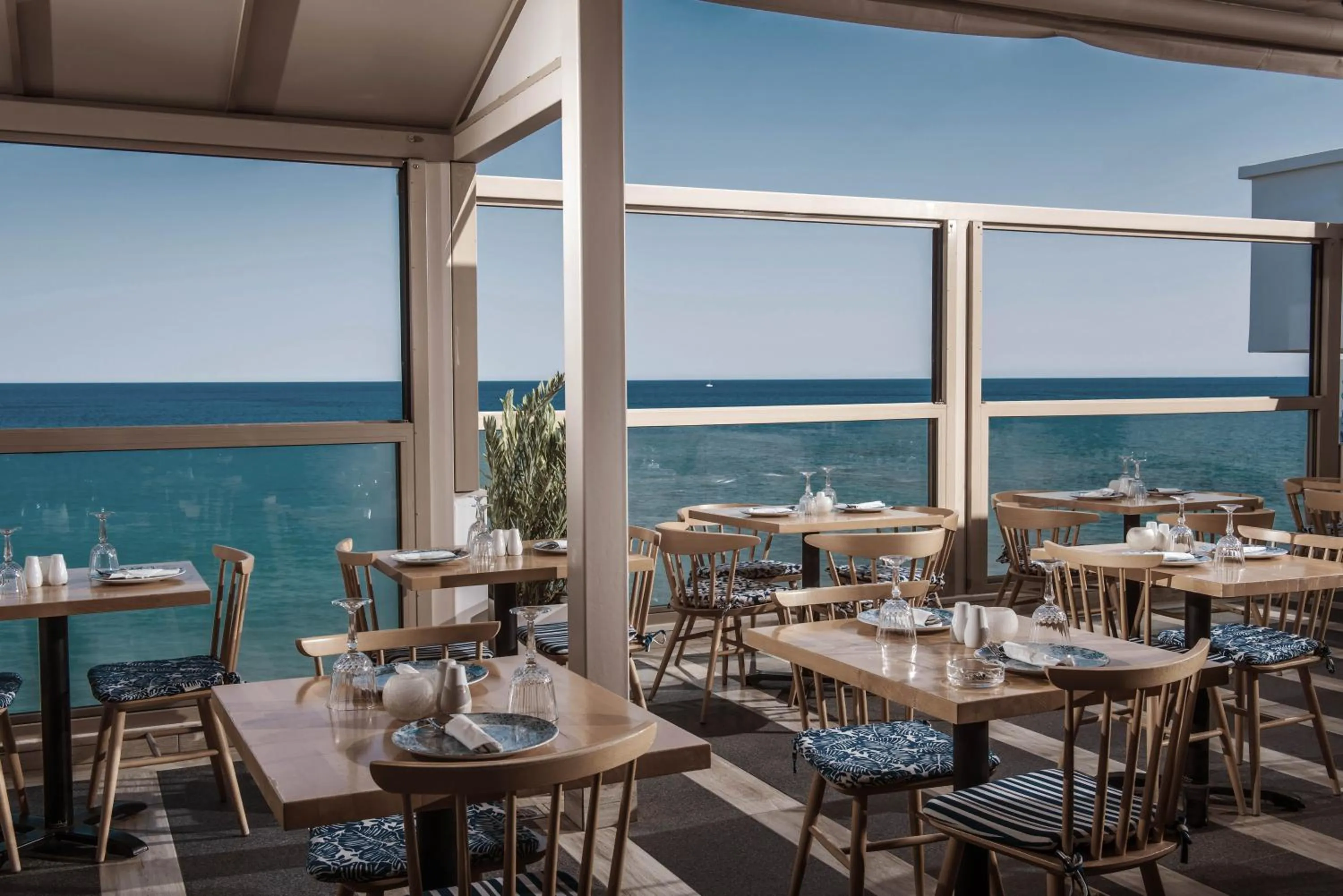 Restaurant/places to eat in Serenity Spritz Boutique Hotel - Adults Only