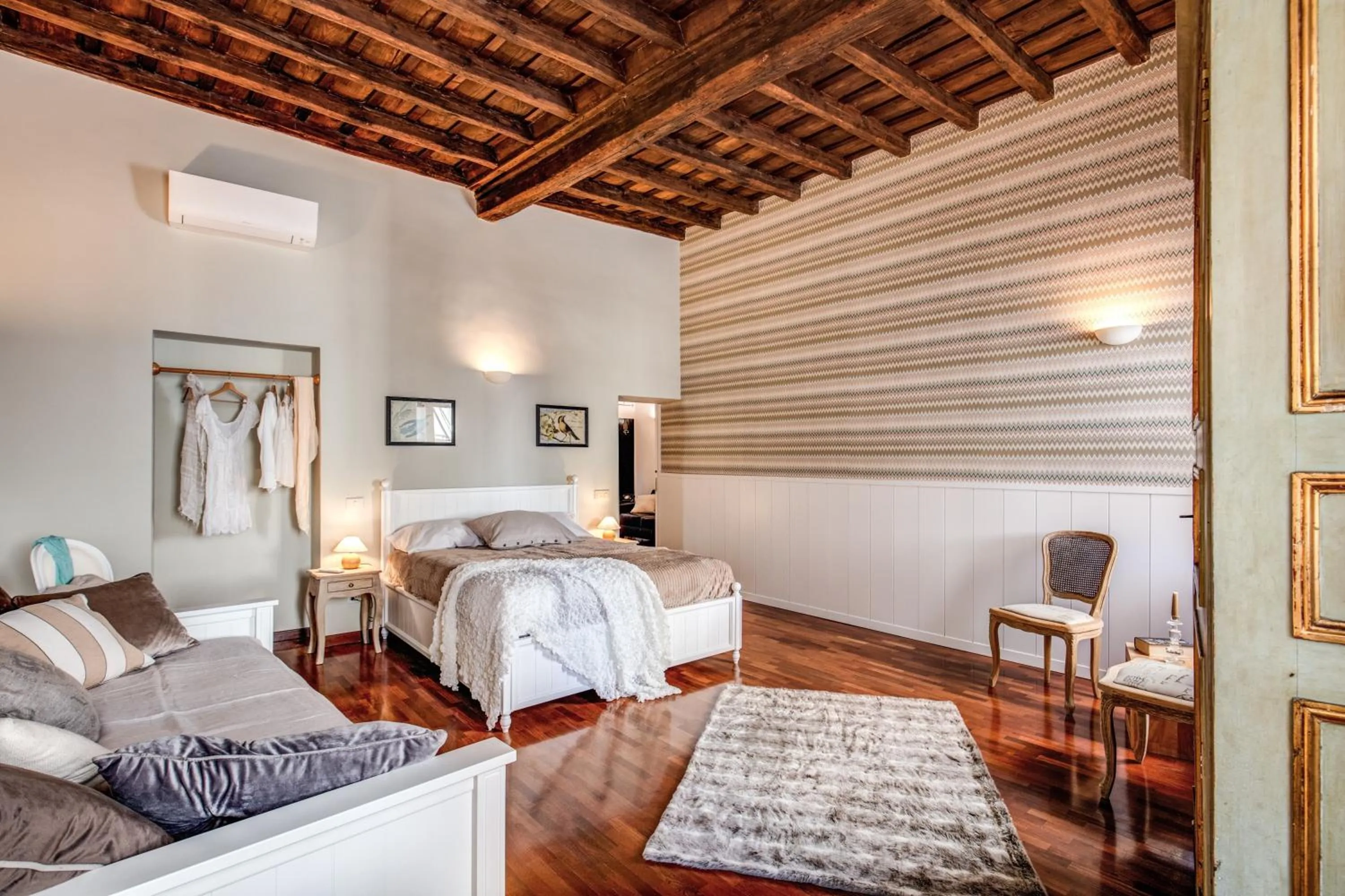 Bedroom, Bed in Colosseo Miracle Suite