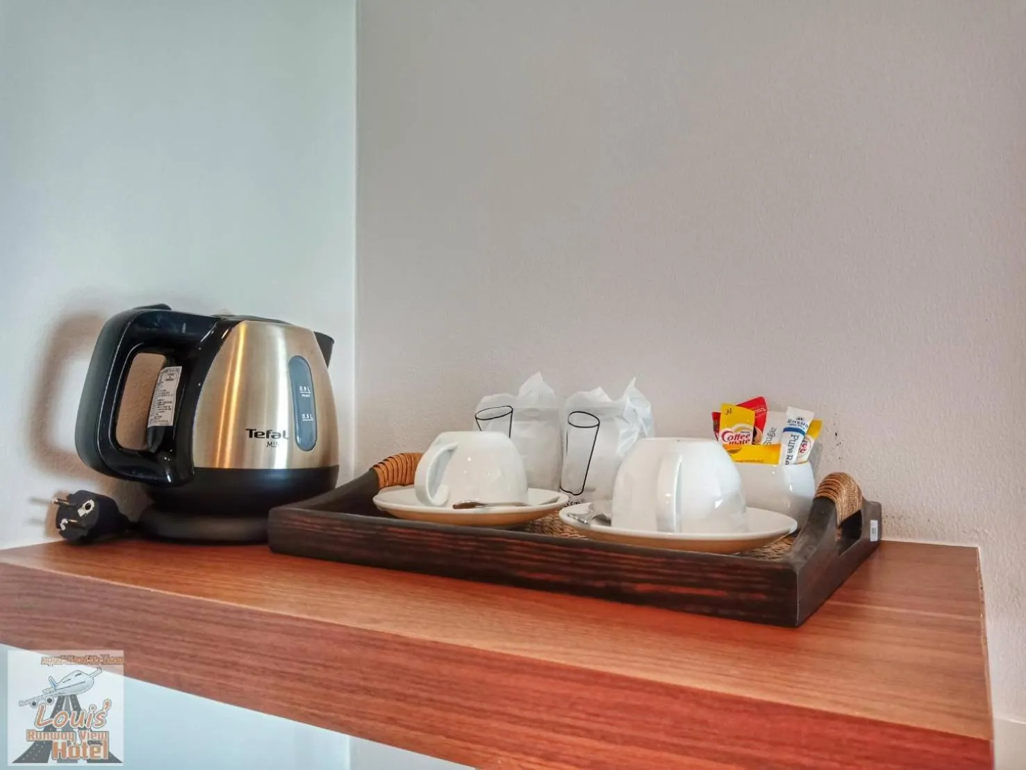 Coffee/tea facilities in Louis' Runway View Hotel - SHA Extra Plus