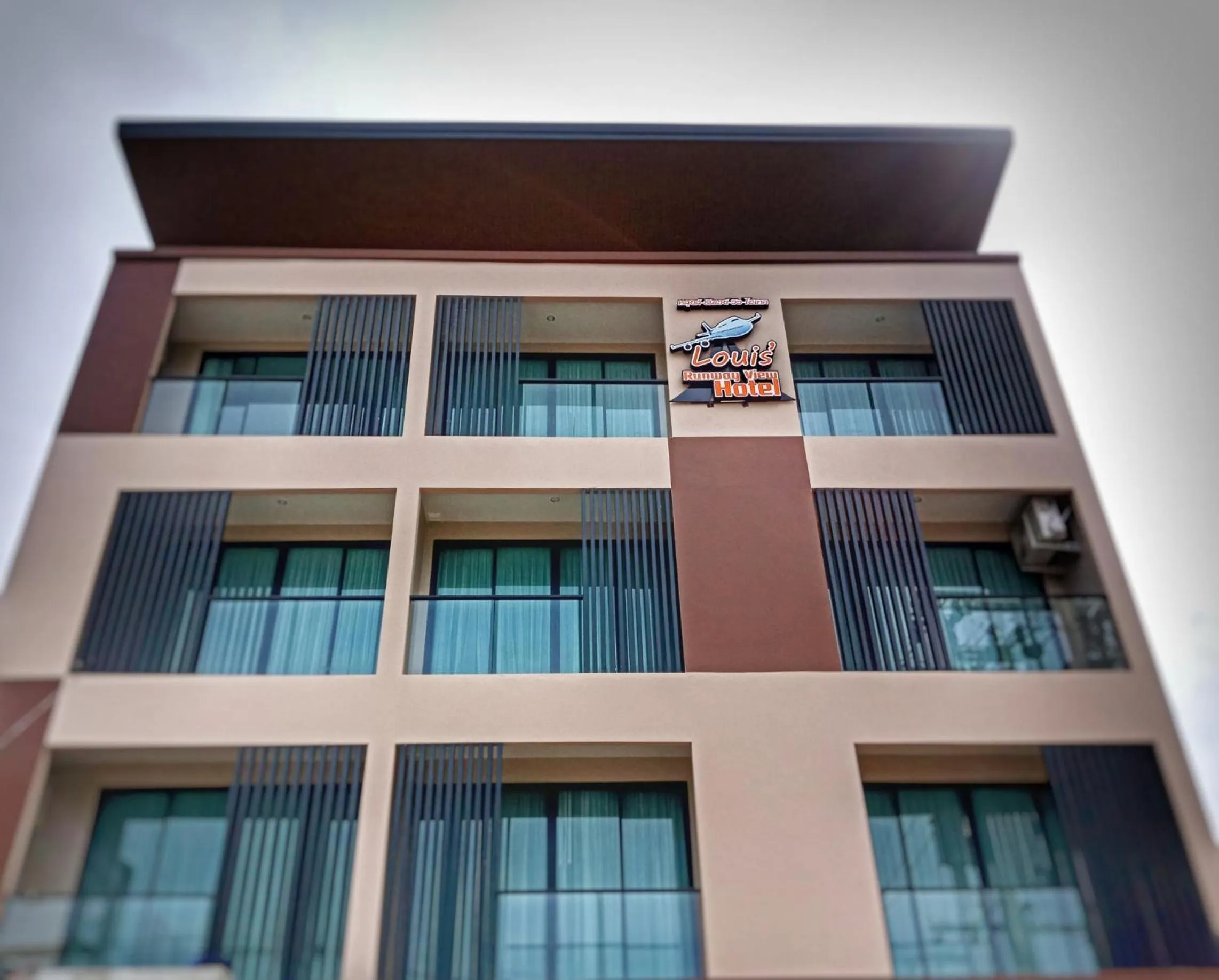 Facade/entrance in Louis' Runway View Hotel - SHA Extra Plus