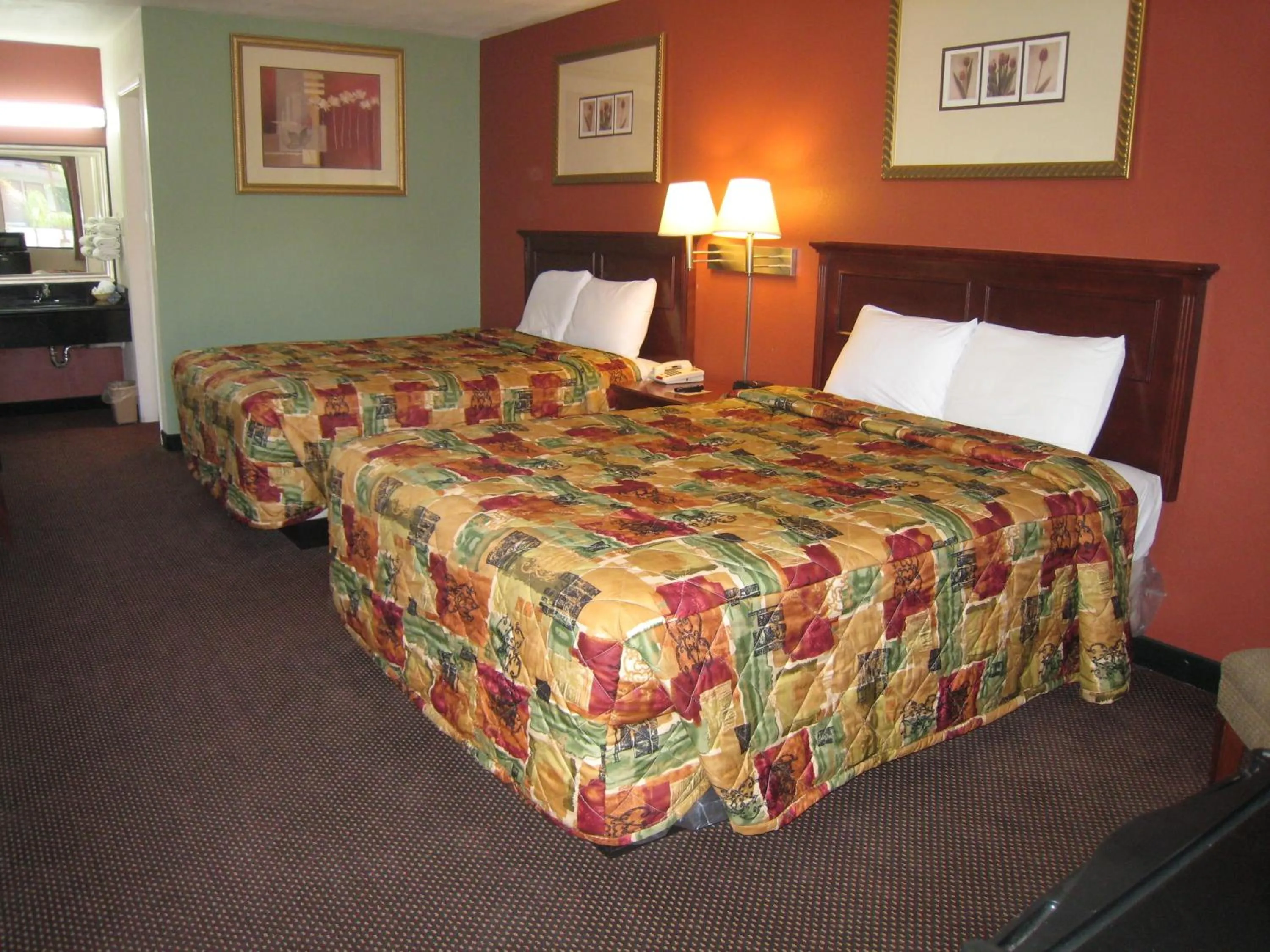 Bedroom, Bed in Motel 8 Maricopa