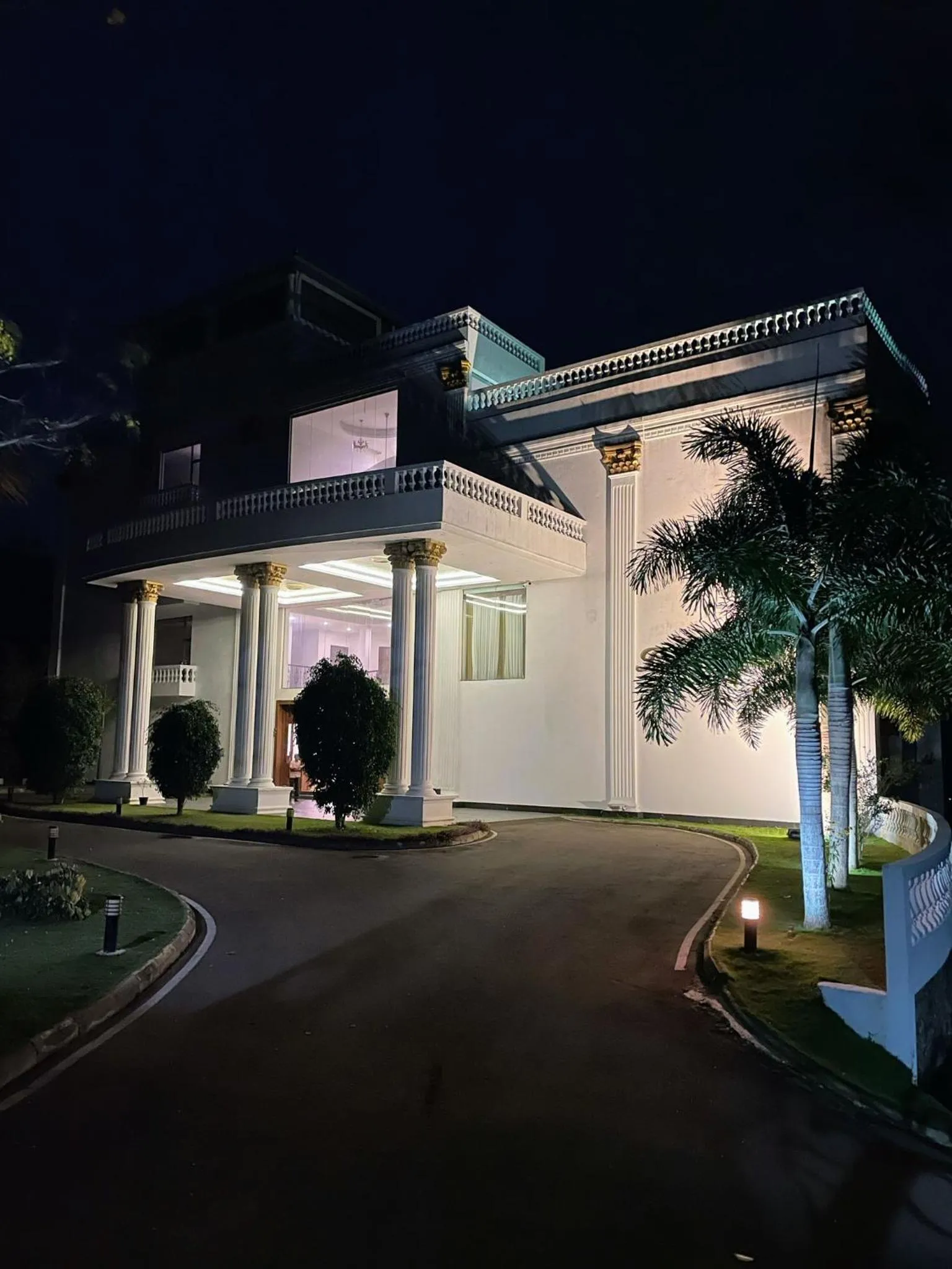 Property building in Bellwood Hills Resort & Spa