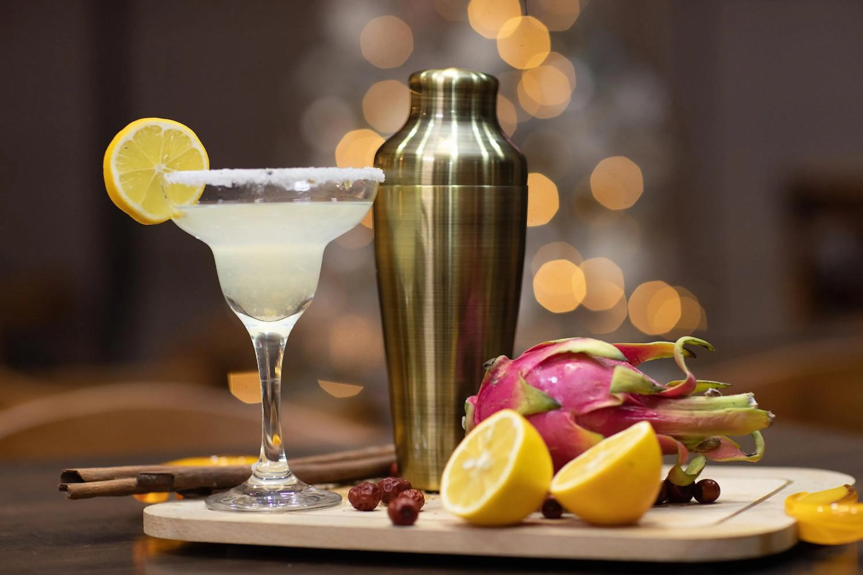 Communal lounge/ TV room in Metro Hotel Tirana